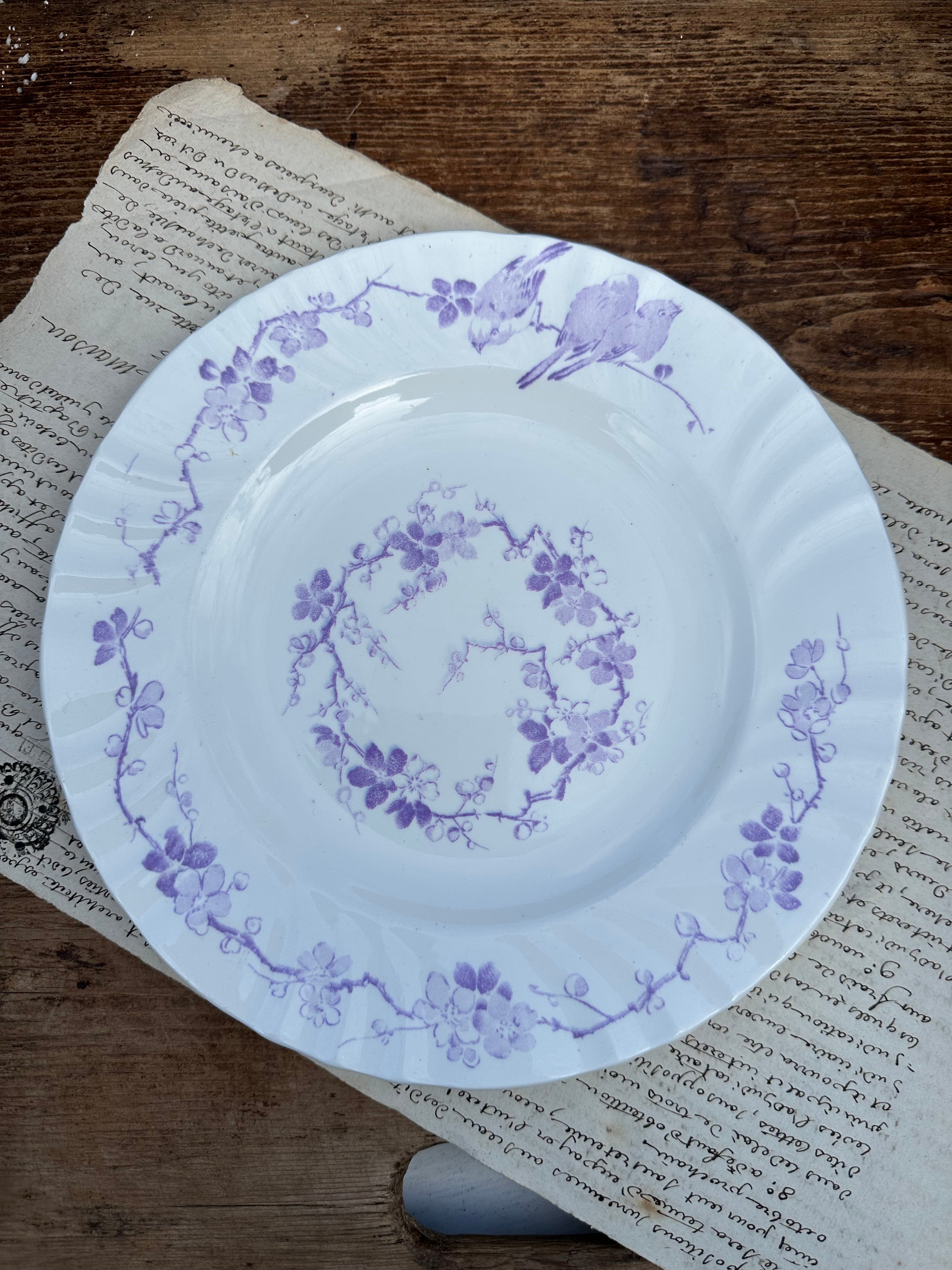 Reserved M - Longwy mauve dinnerware pieces