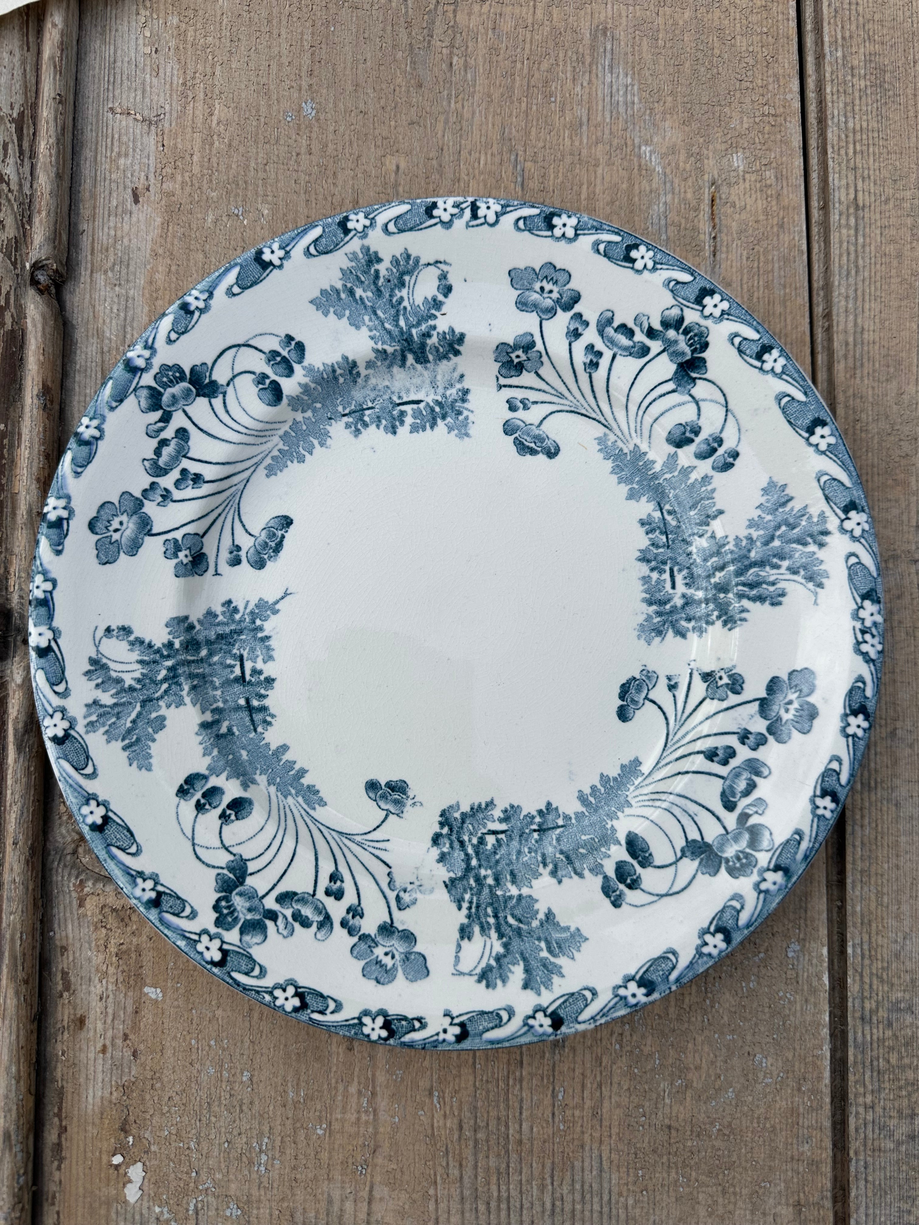 II. Set of 6 assorted dessert plates