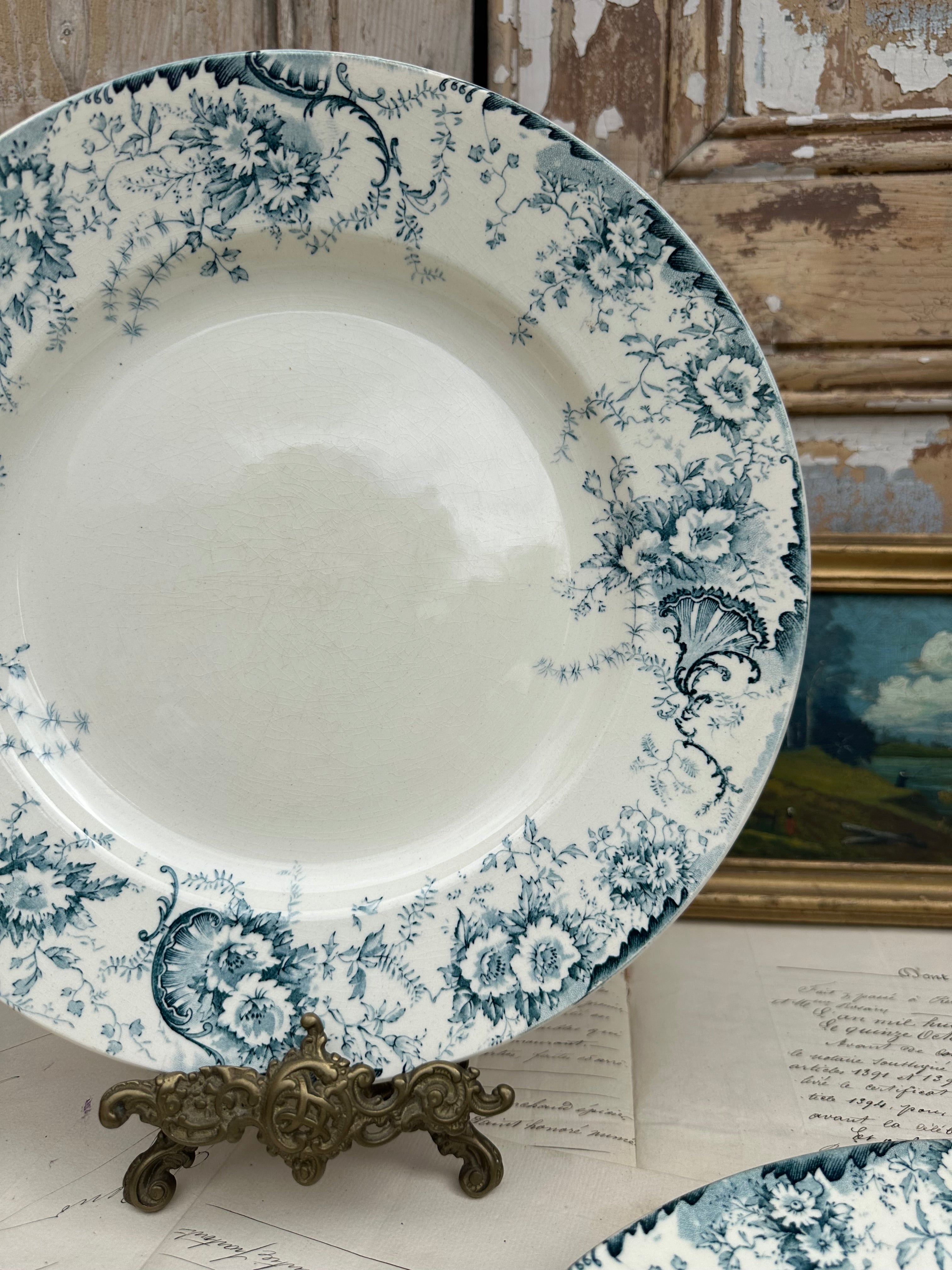 Round dish Choisy le Roi Derby pattern