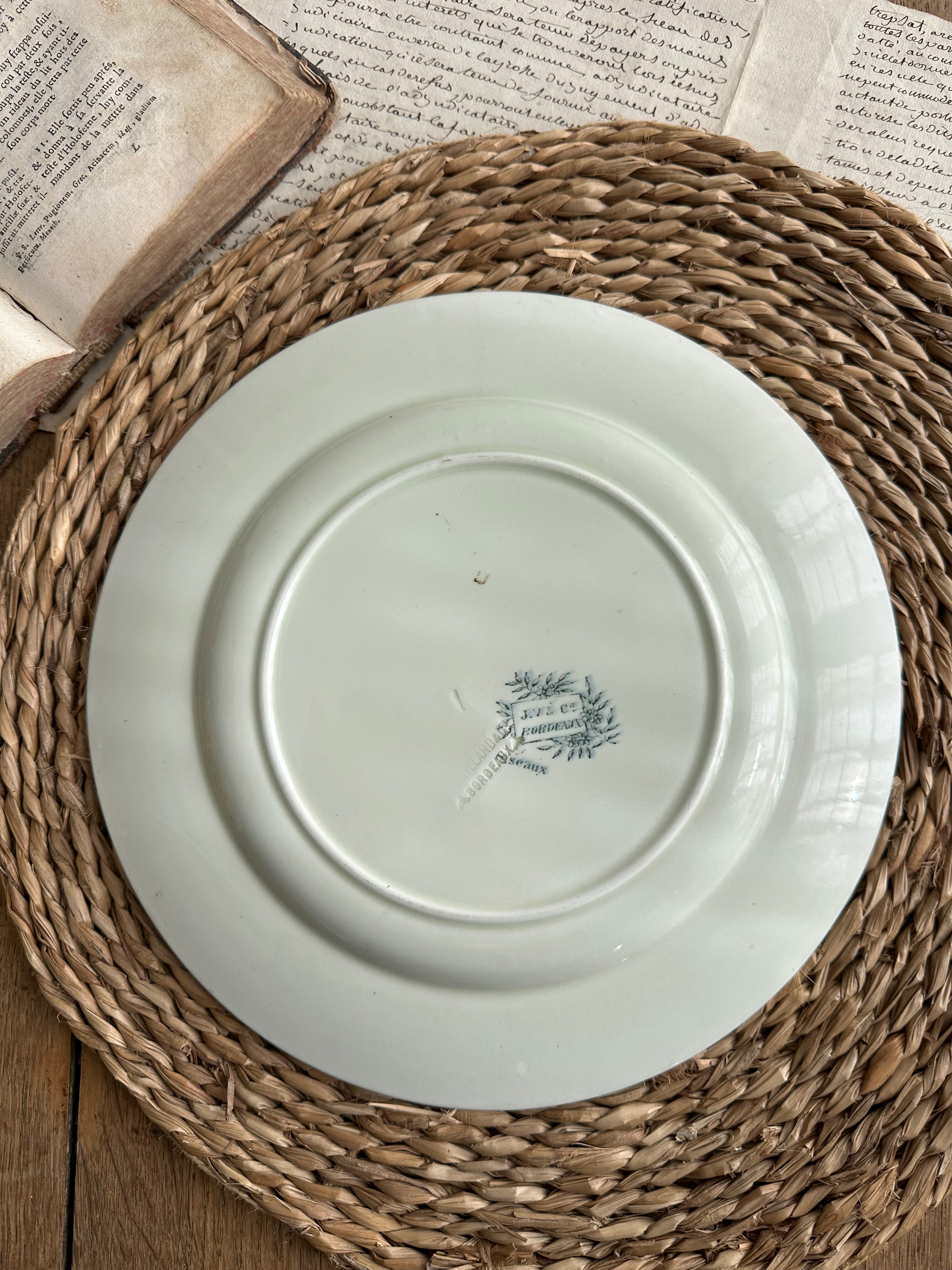 Assiette plate Jules Vieillard Bordeaux modèle Oiseaux