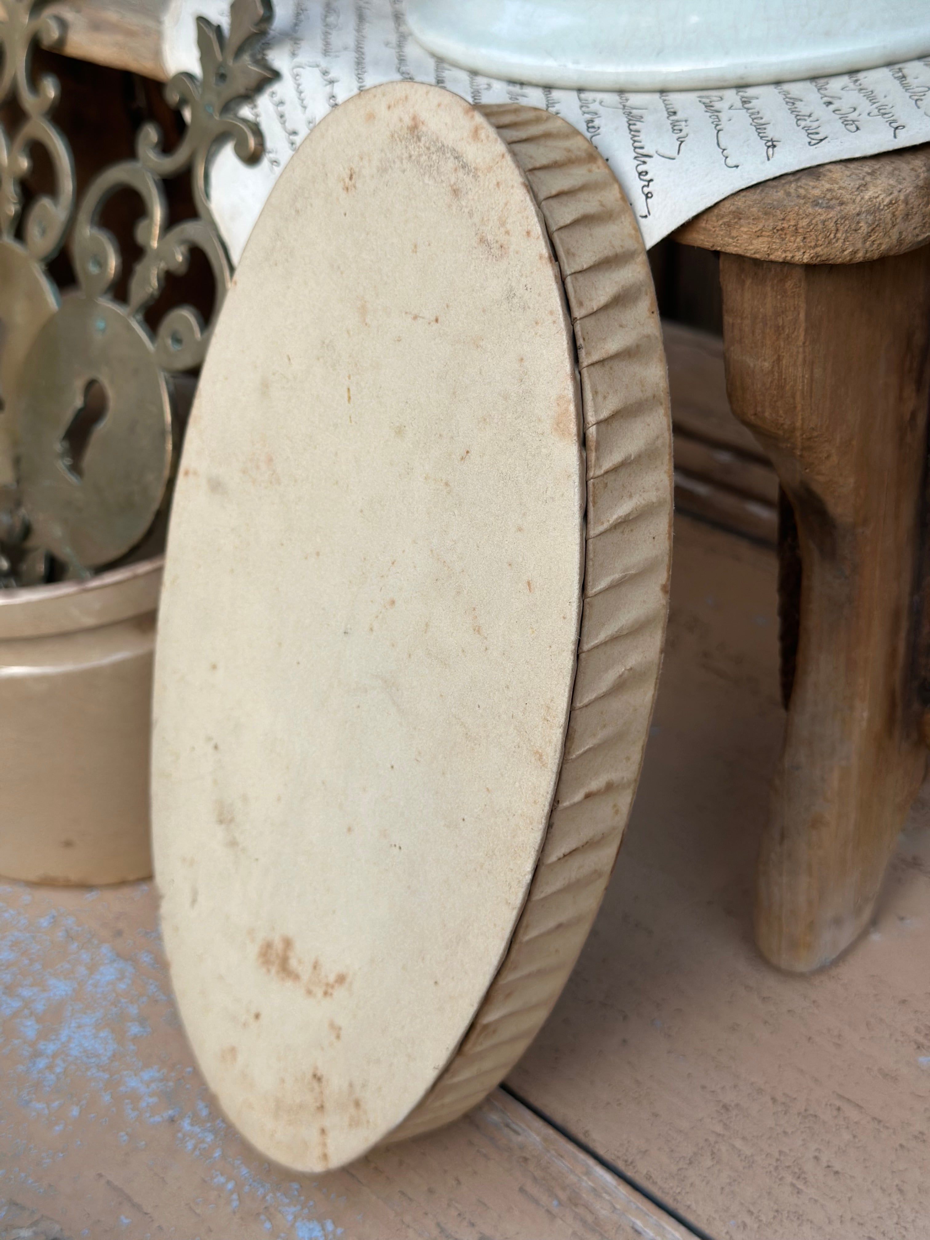Old cardboard dragée box - June 5, 1927 - Huguette