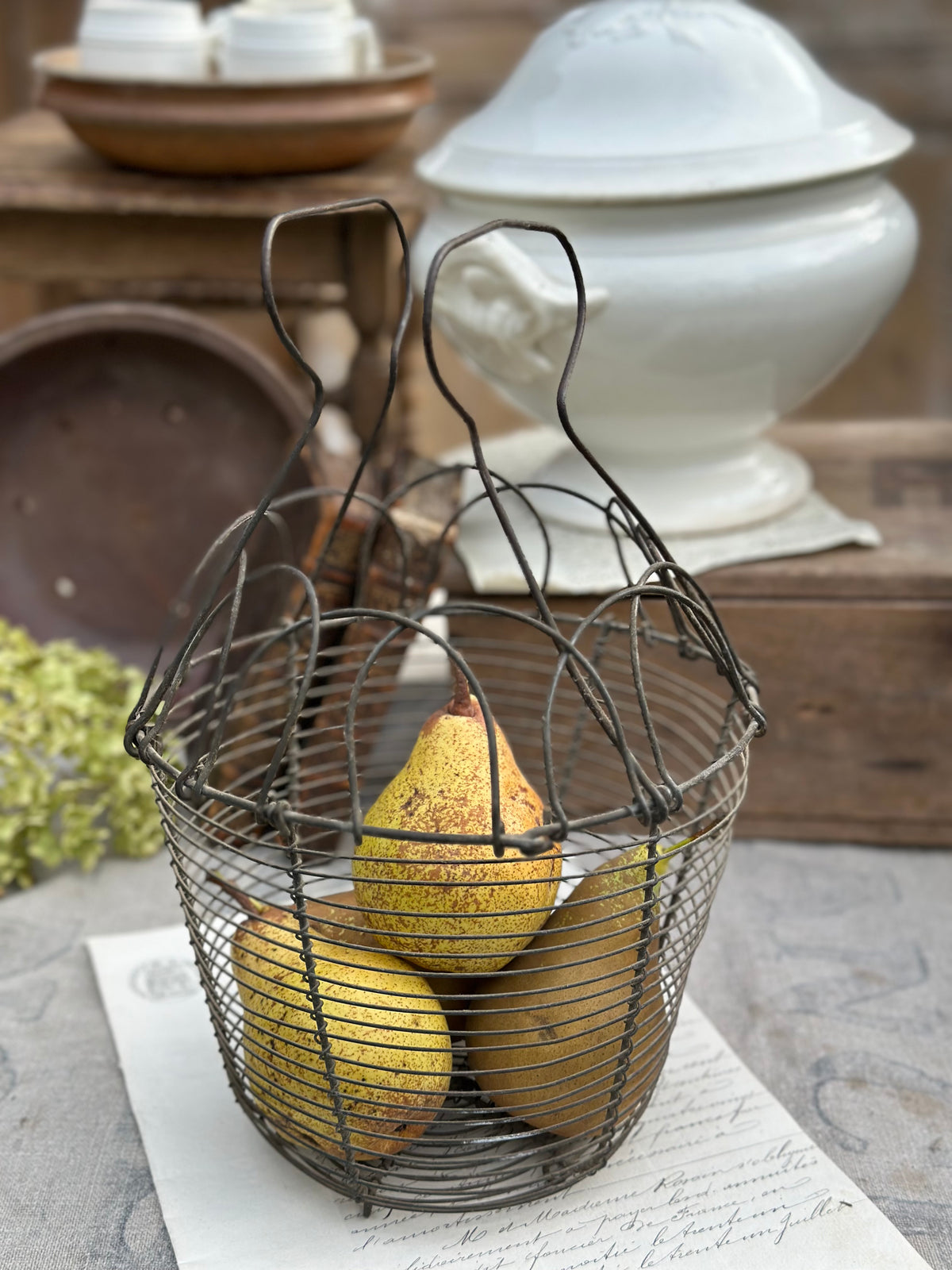 Wire basket