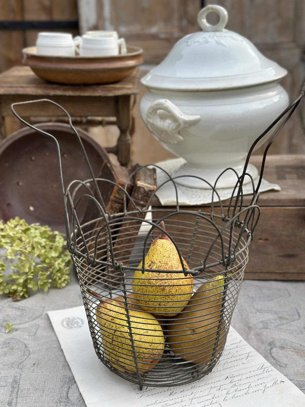 Wire basket
