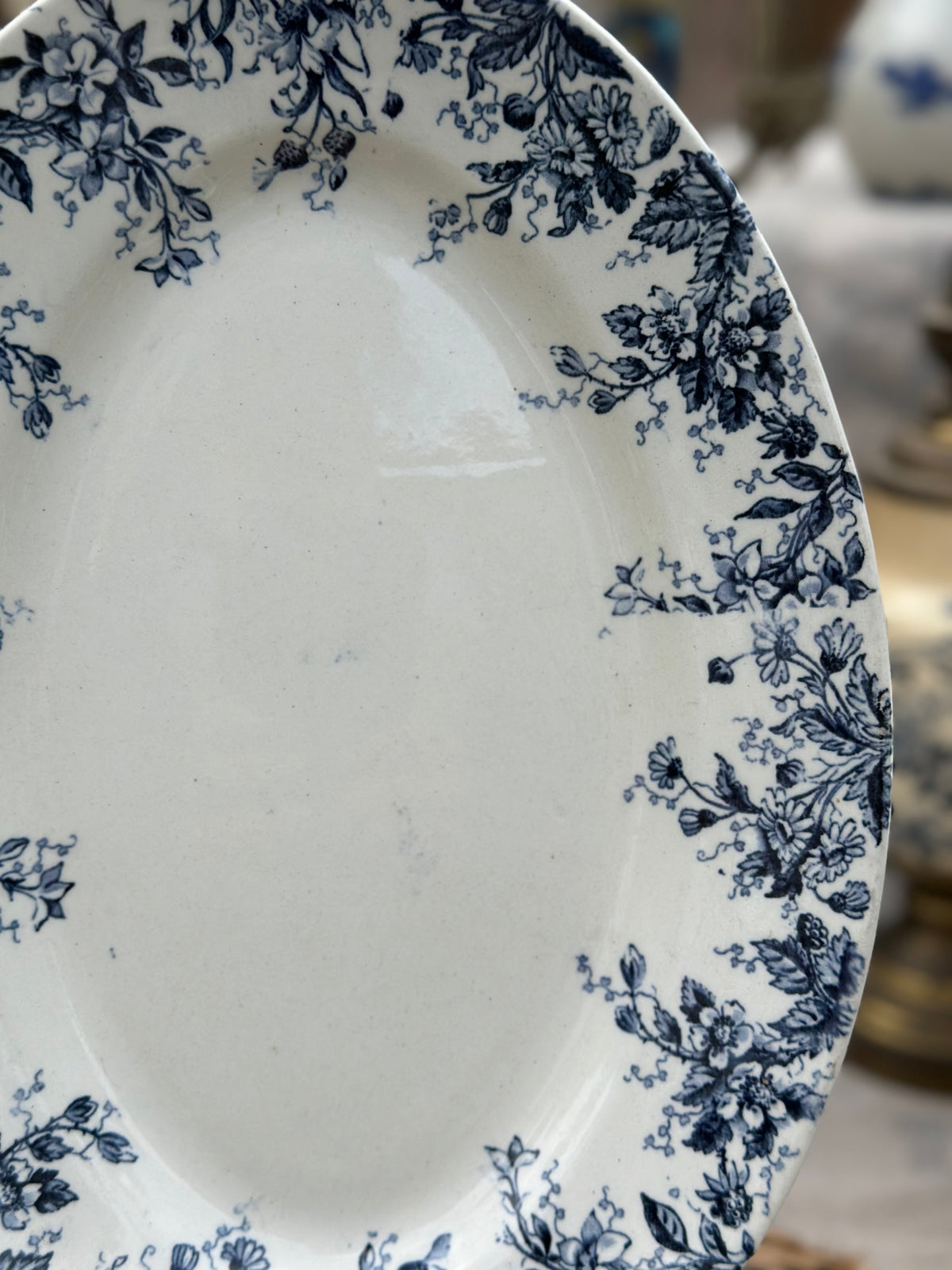 Plat ovale Choisy le Roi modèle Dodds