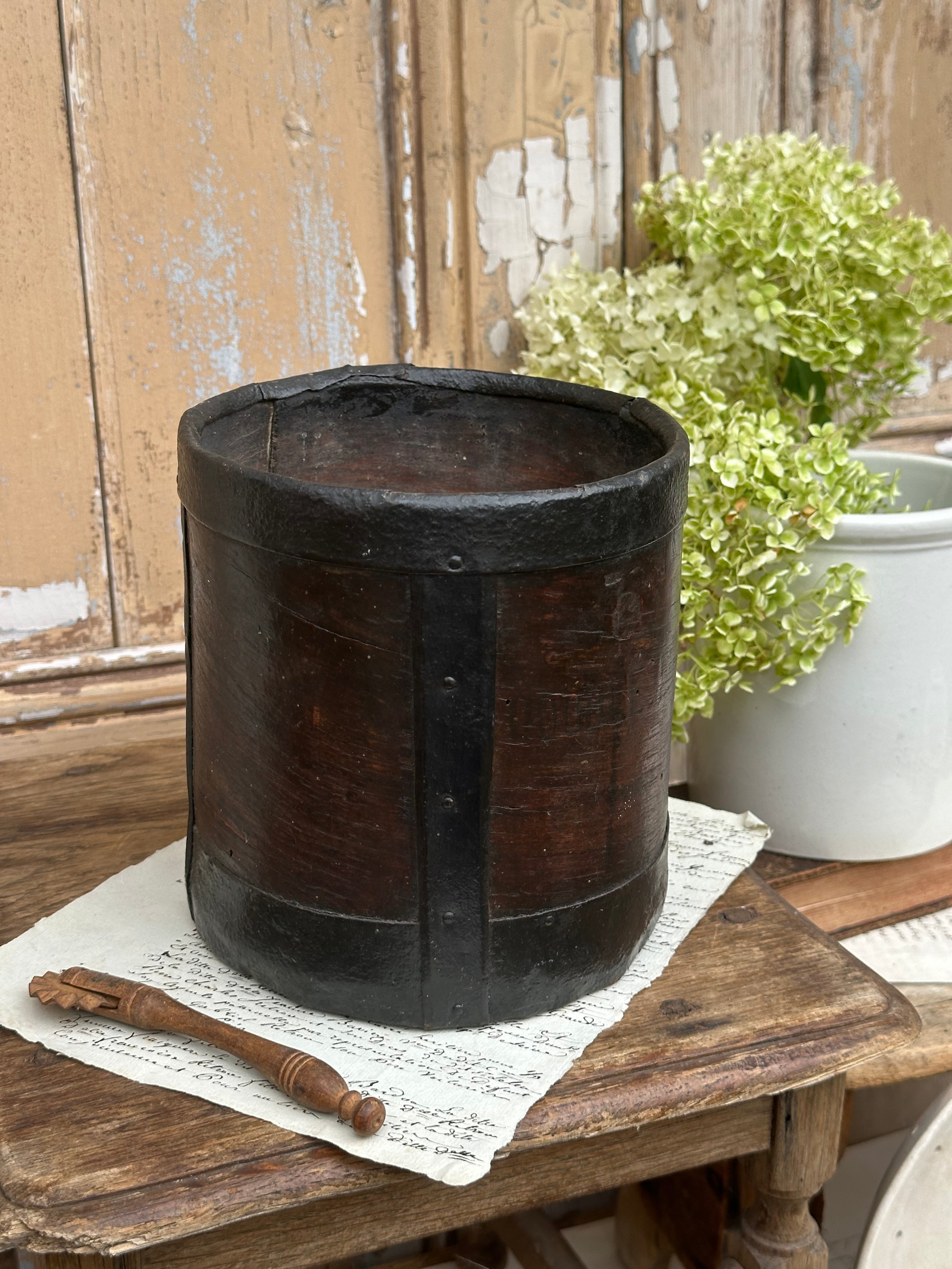 Grande mesure à grains en bois - 16cm