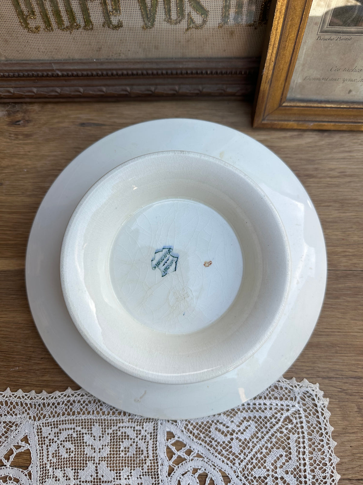 Plat piédouche Longwy modèle Mignon