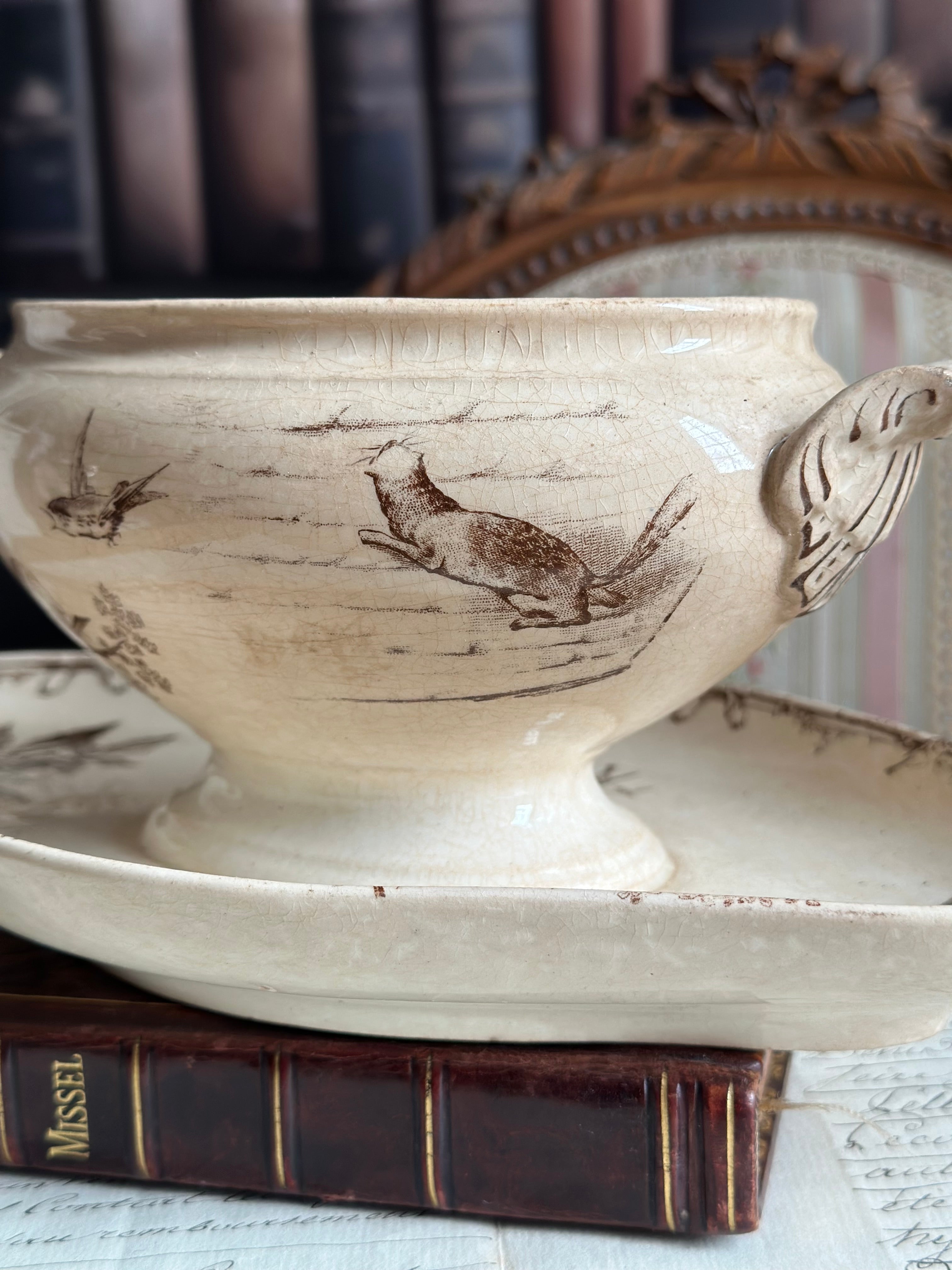 Reserved S - Choisy le Roi sugar bowl