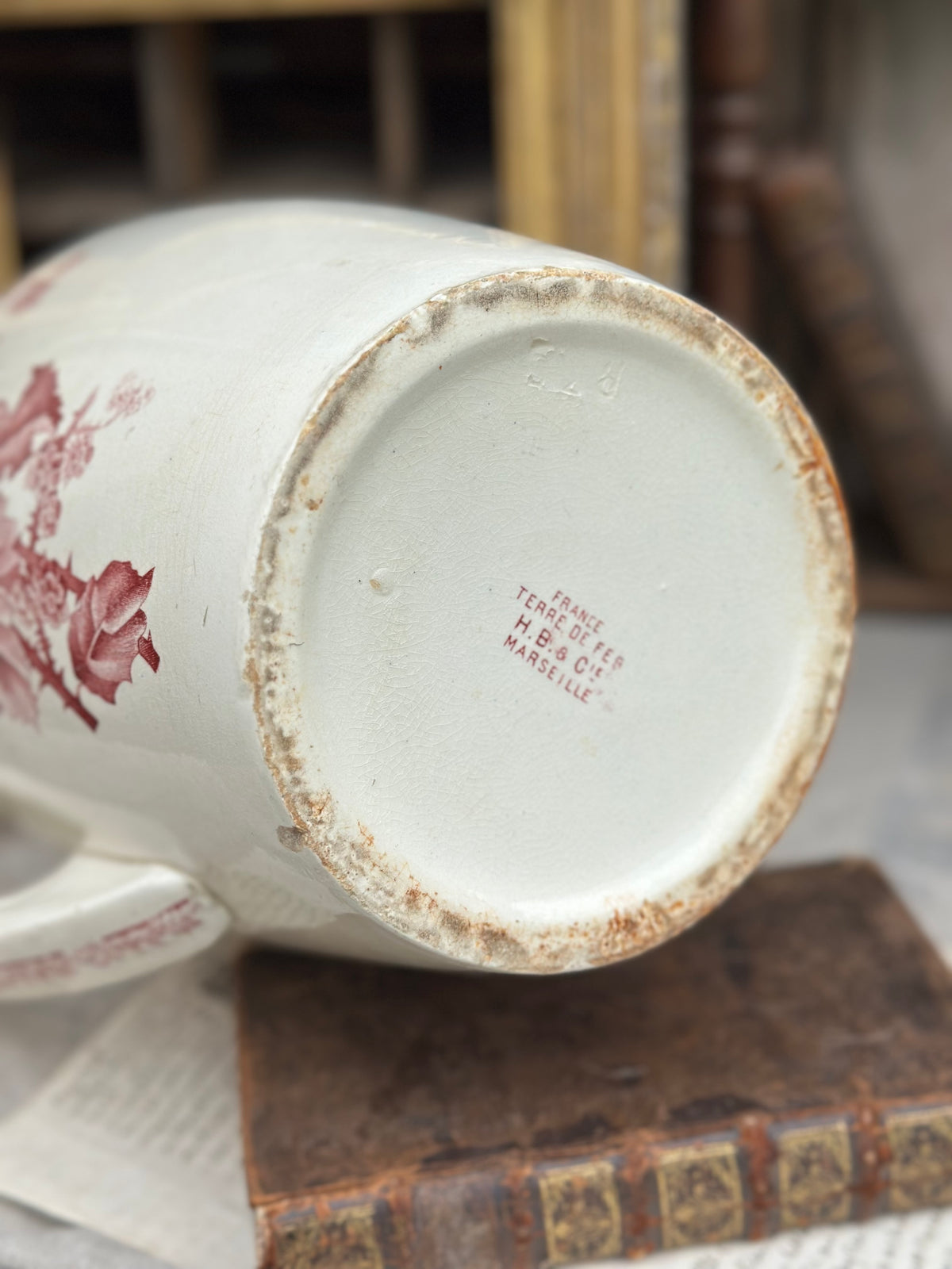 Large Choisy le Roi pitcher, Marseille model