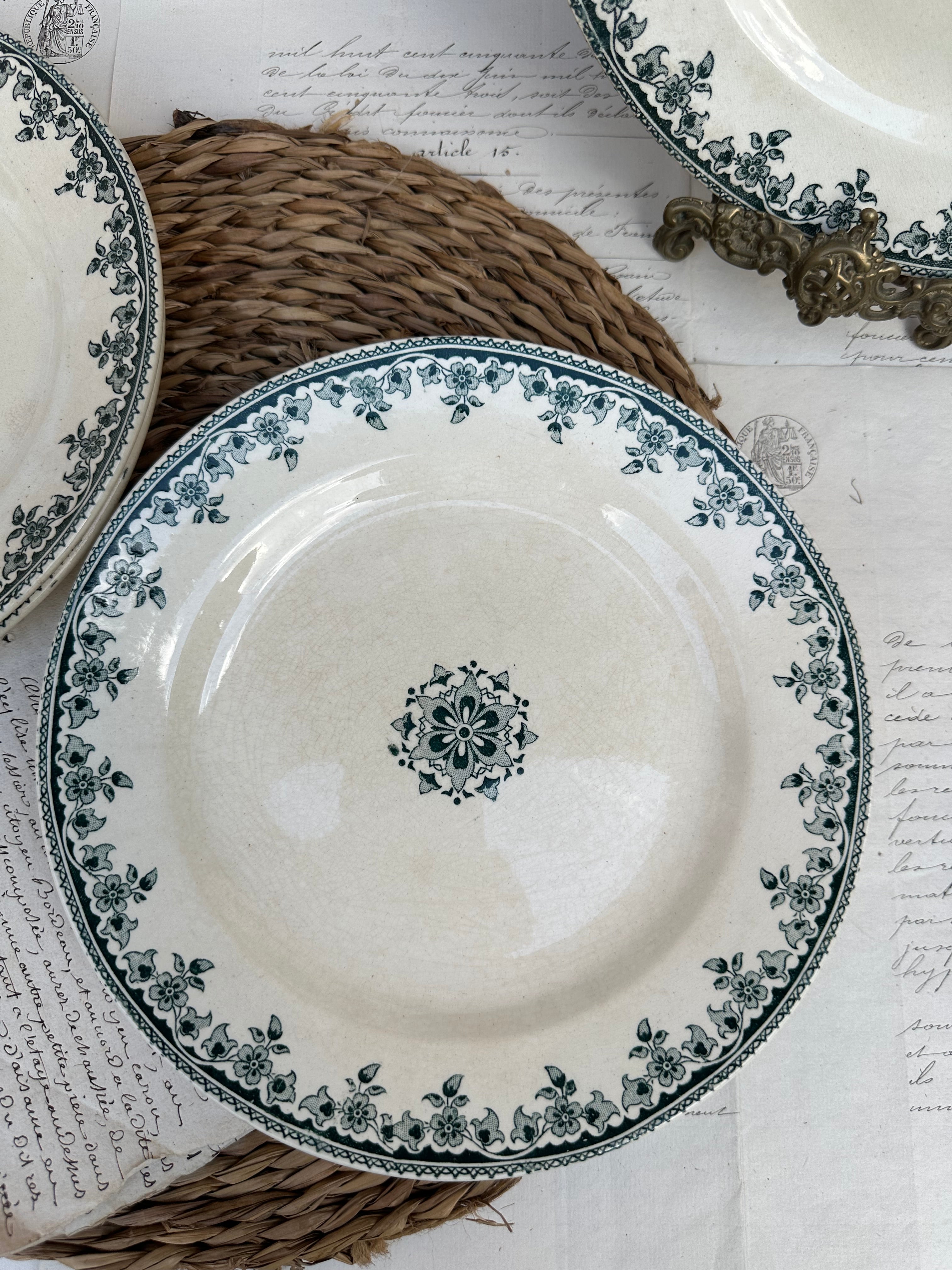 Suite de 4 assiettes plates Choisy le Roi modèle Gagny