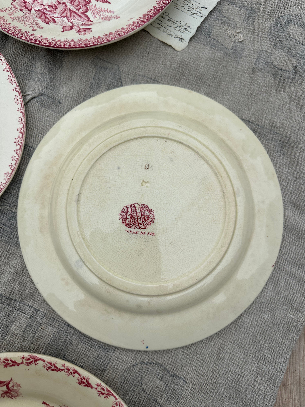 I. Set of 6 mismatched dinner plates