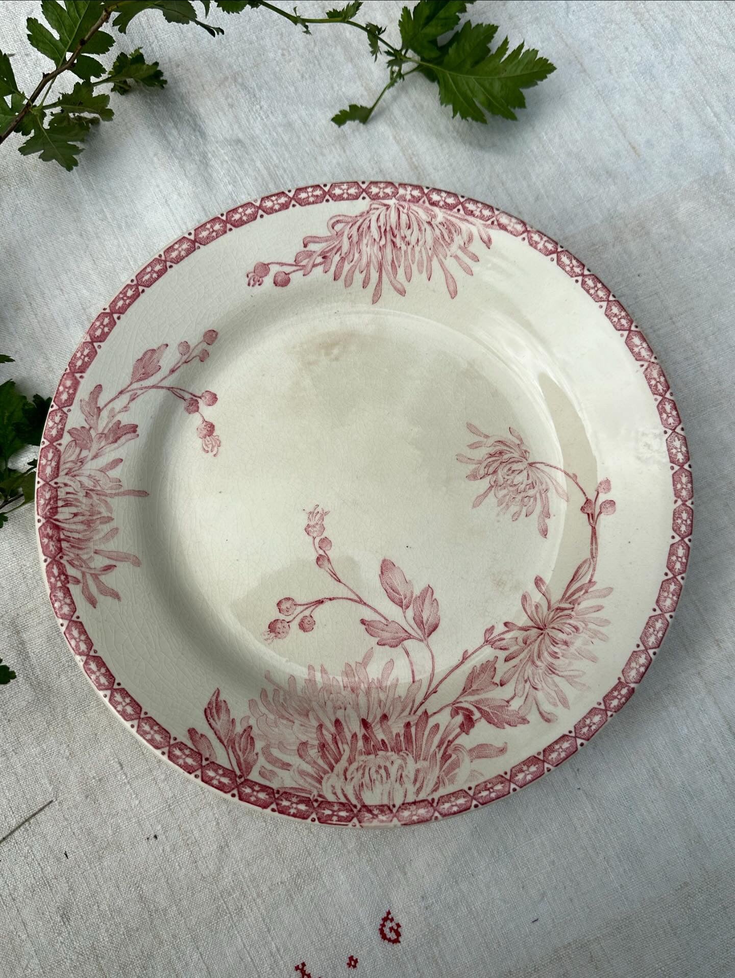 Deux plats piédouche - Jules Vieillard Bordeaux et Creil et Montereau