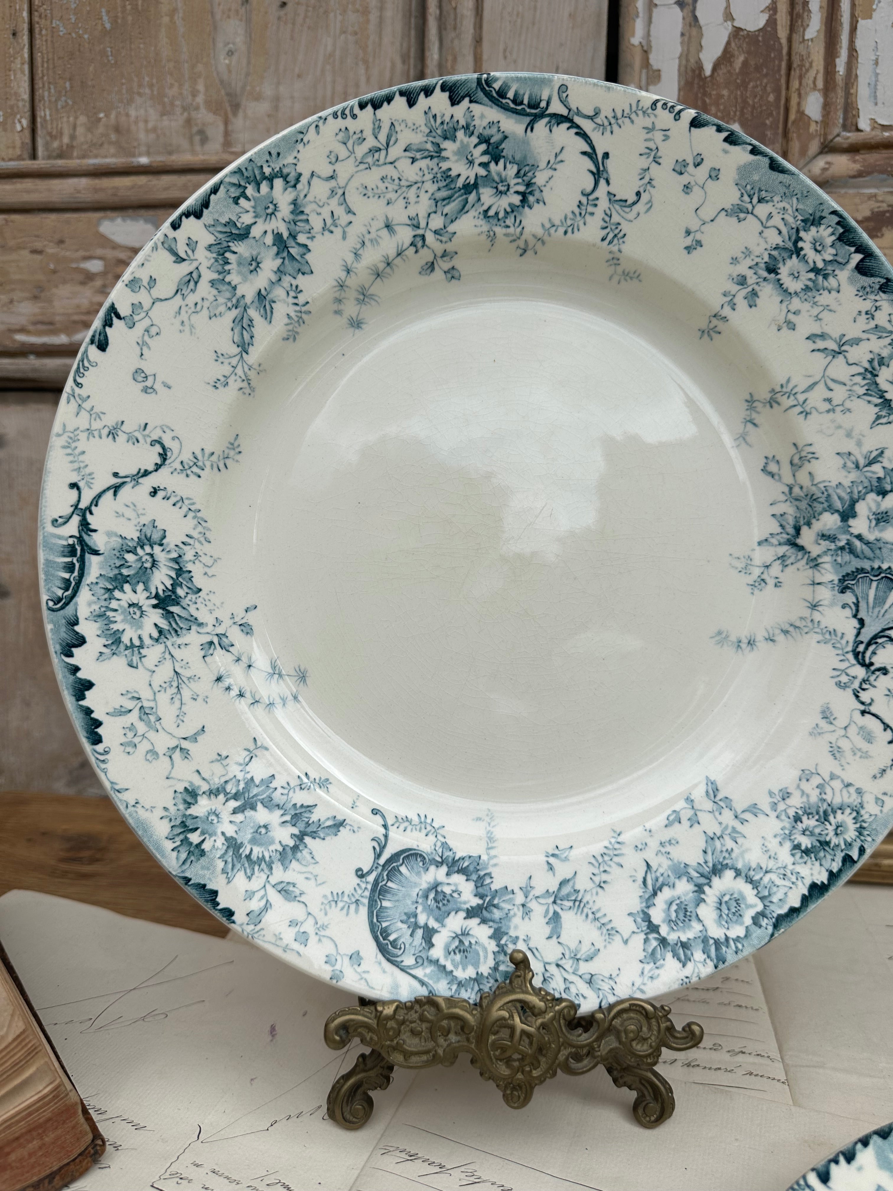Round dish Choisy le Roi Derby pattern