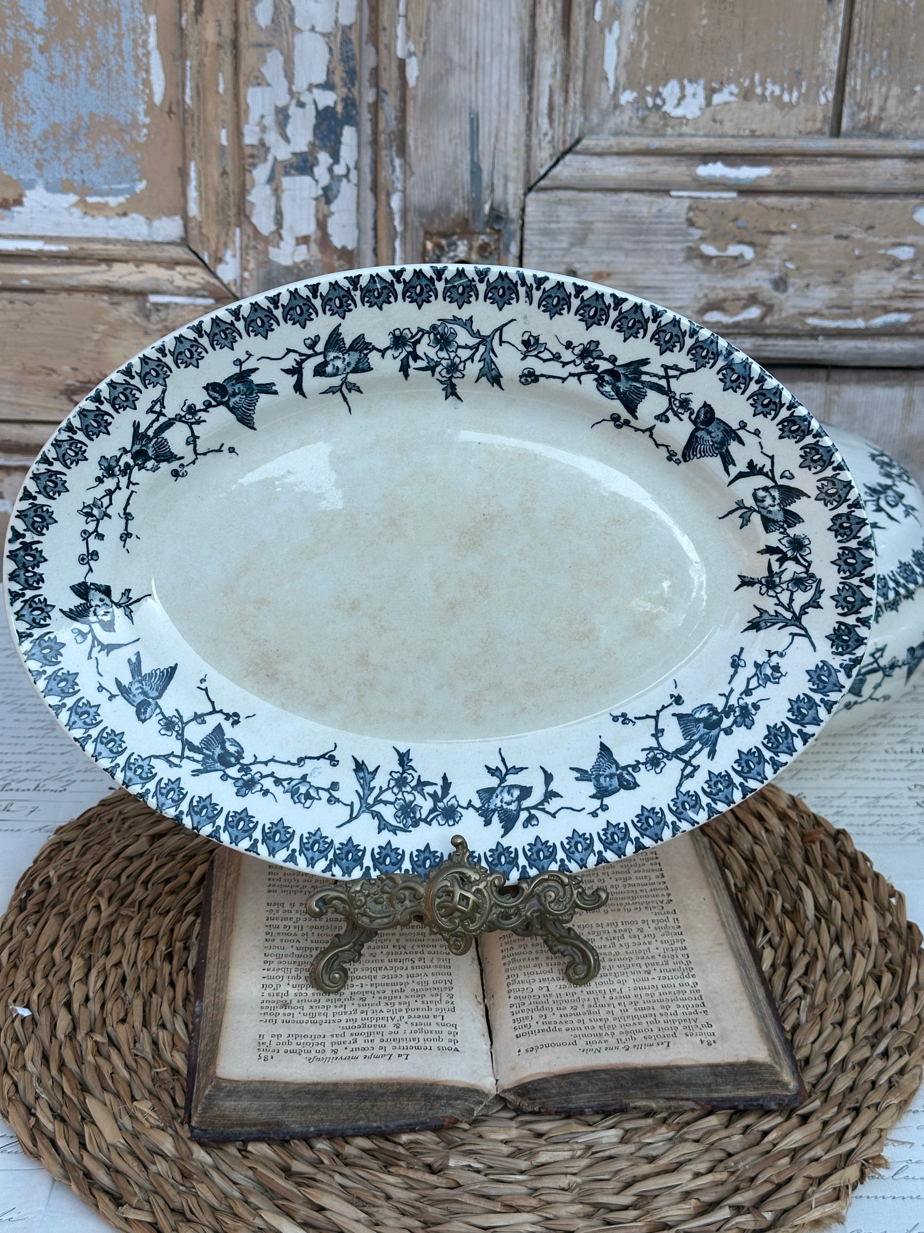 Plat ovale Choisy le Roi modèle Lyonnais