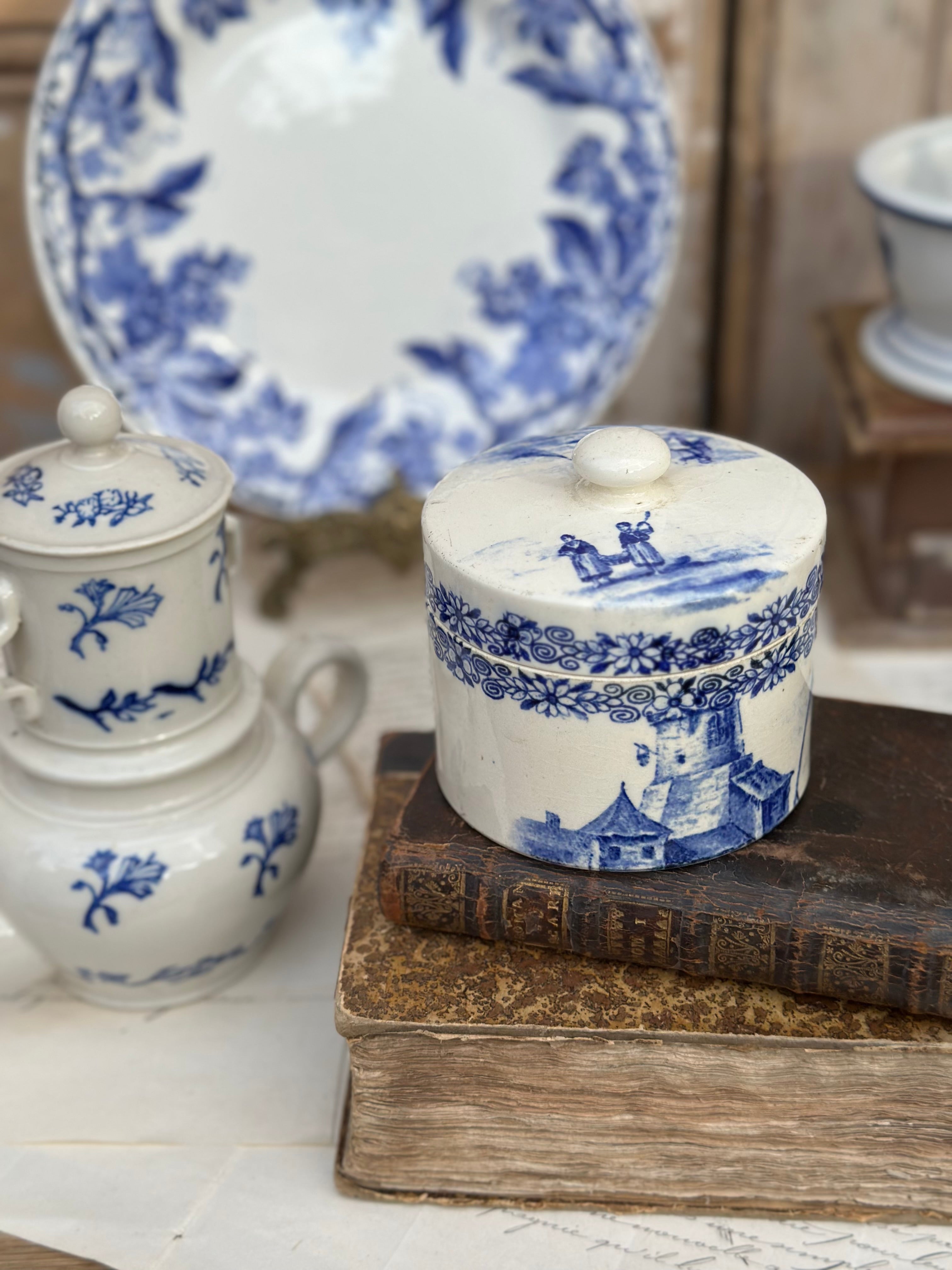 Rare boîte à poudre Choisy le Roi XIXème