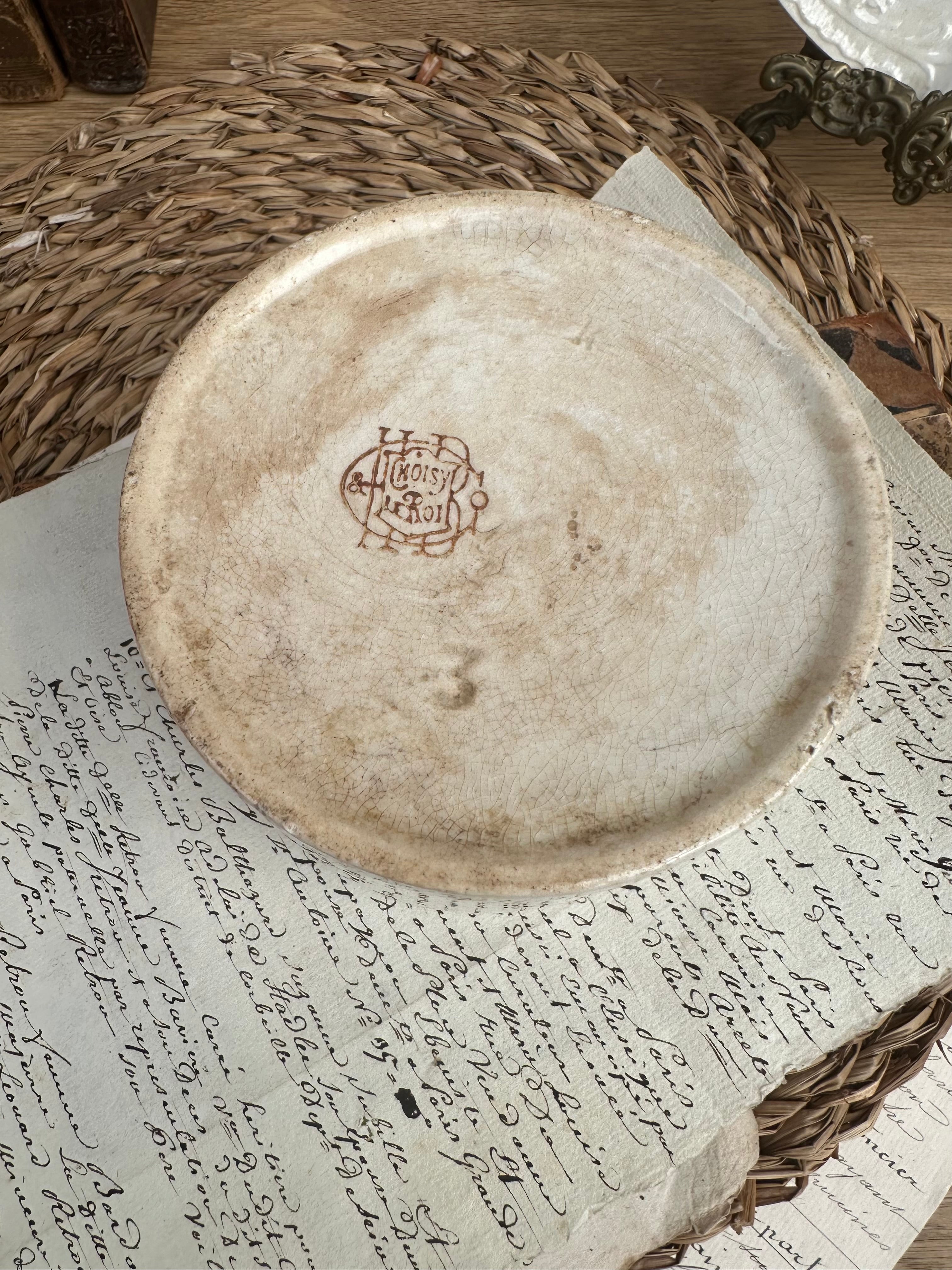 Patinated grease pot Choisy le Roi