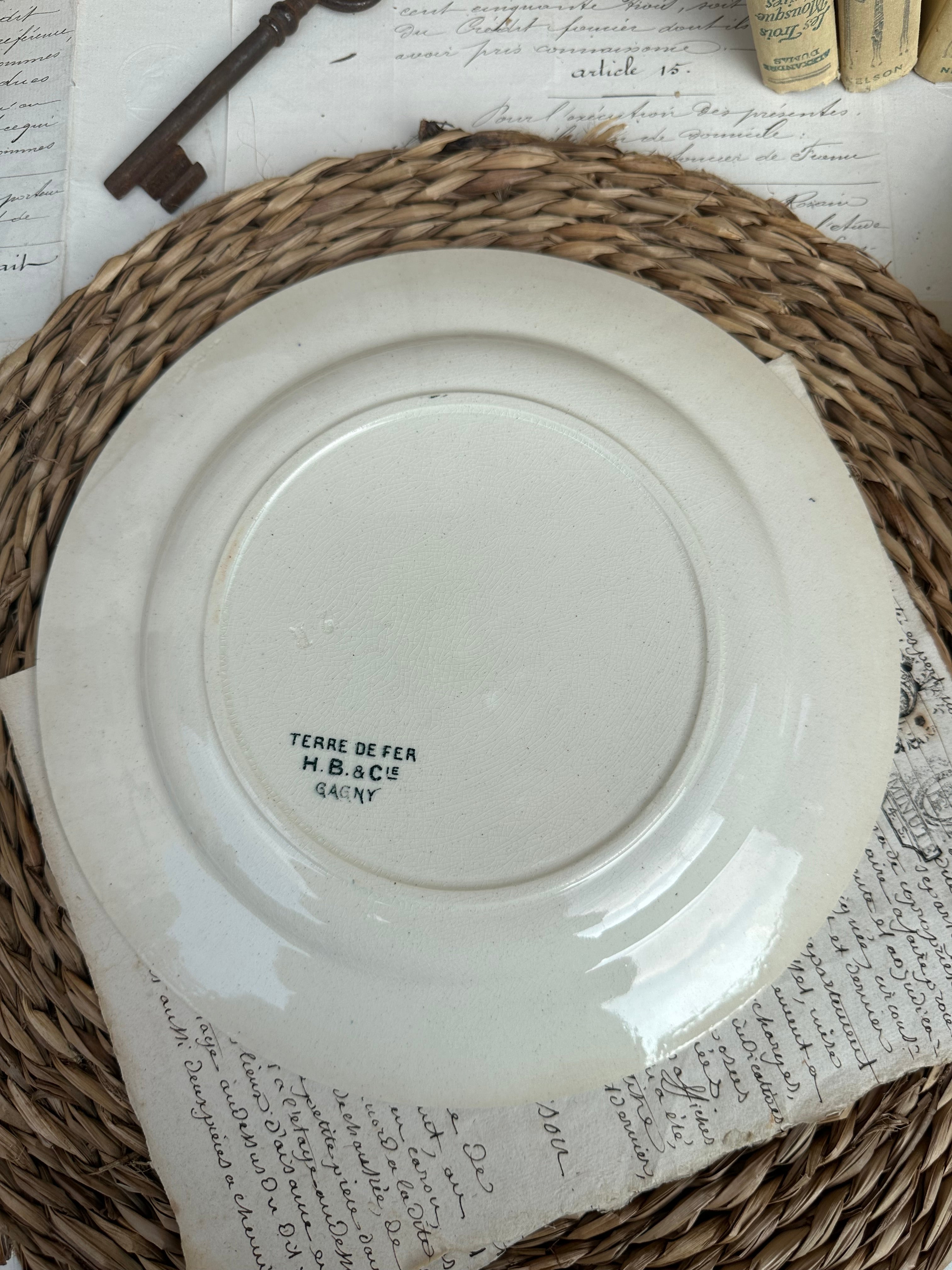 4 assiettes dépareillées imparfaites