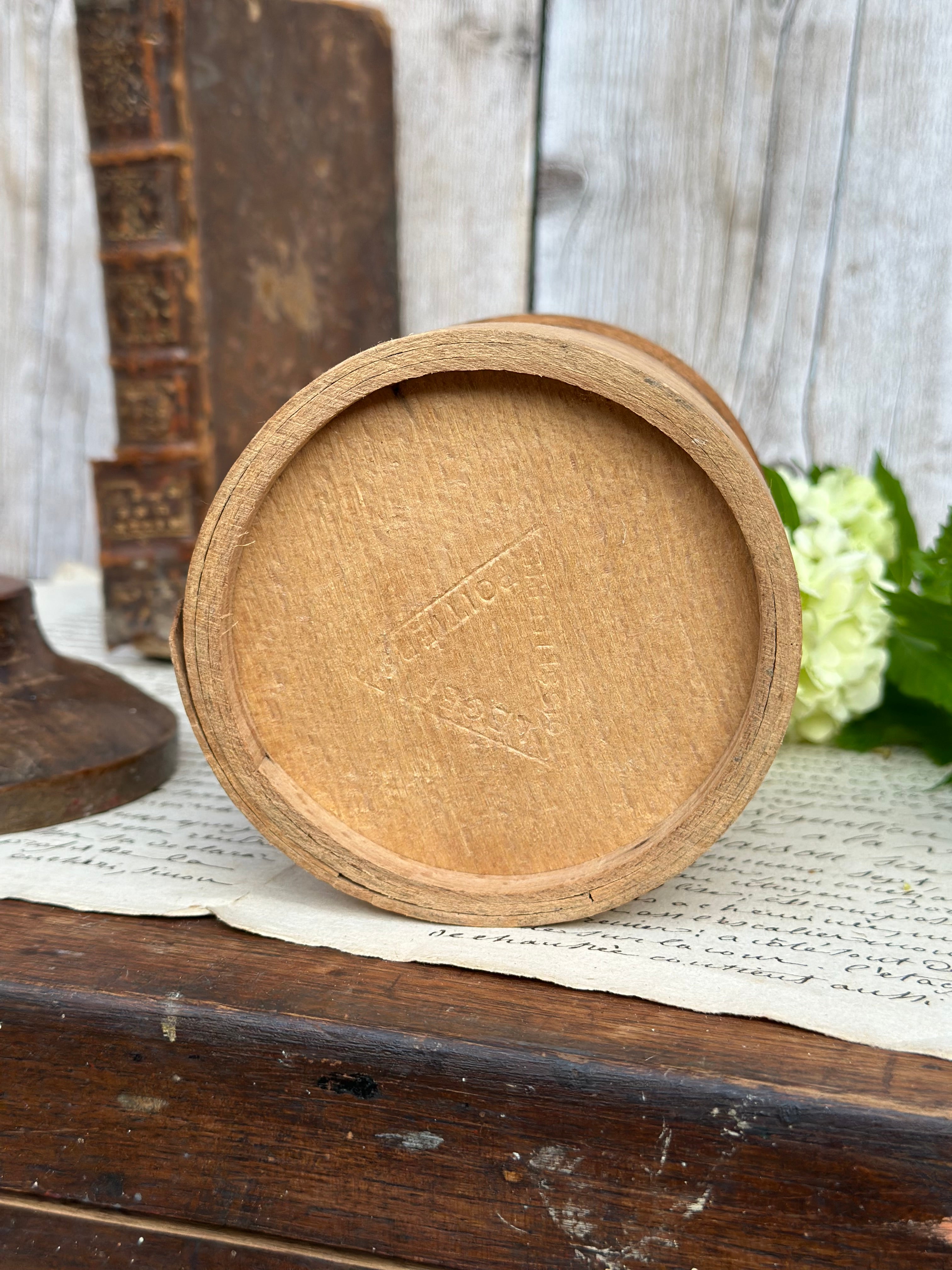 Mesure à grains en bois - demi litre