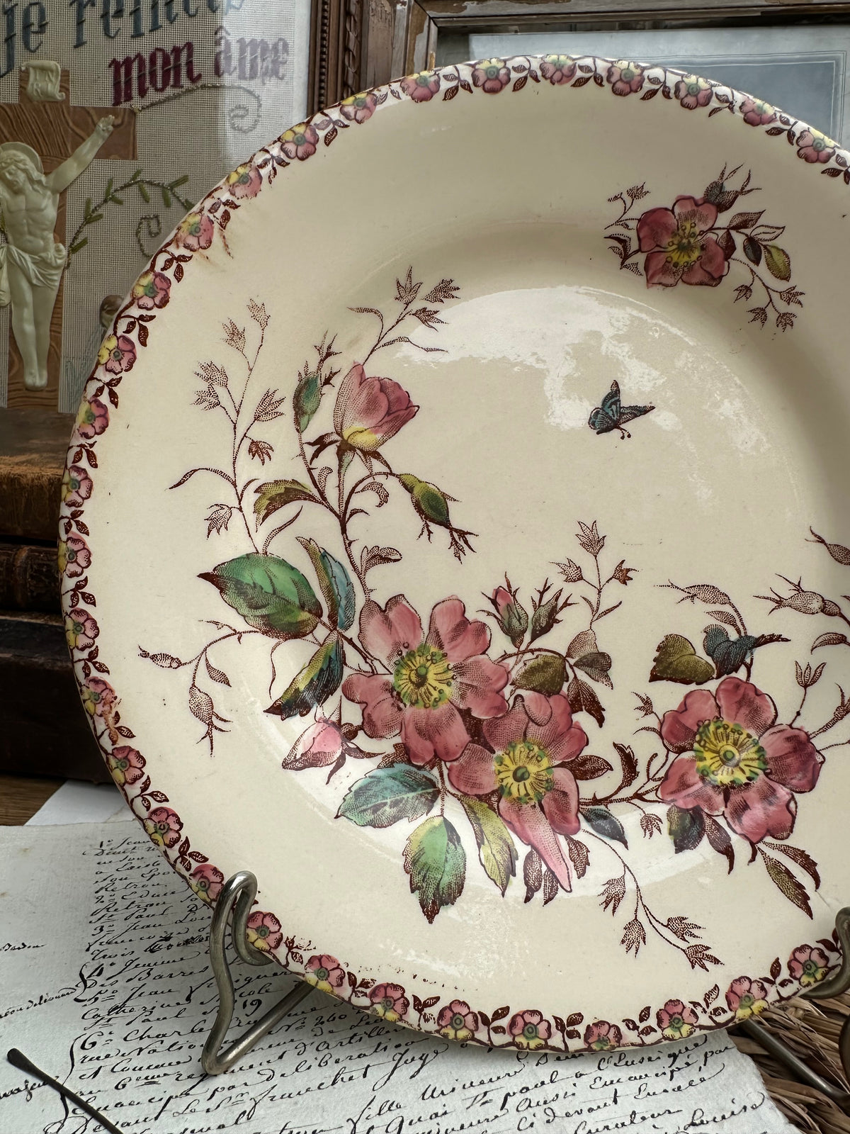 D. Assiette à dessert polychrome Gien modèle Mai