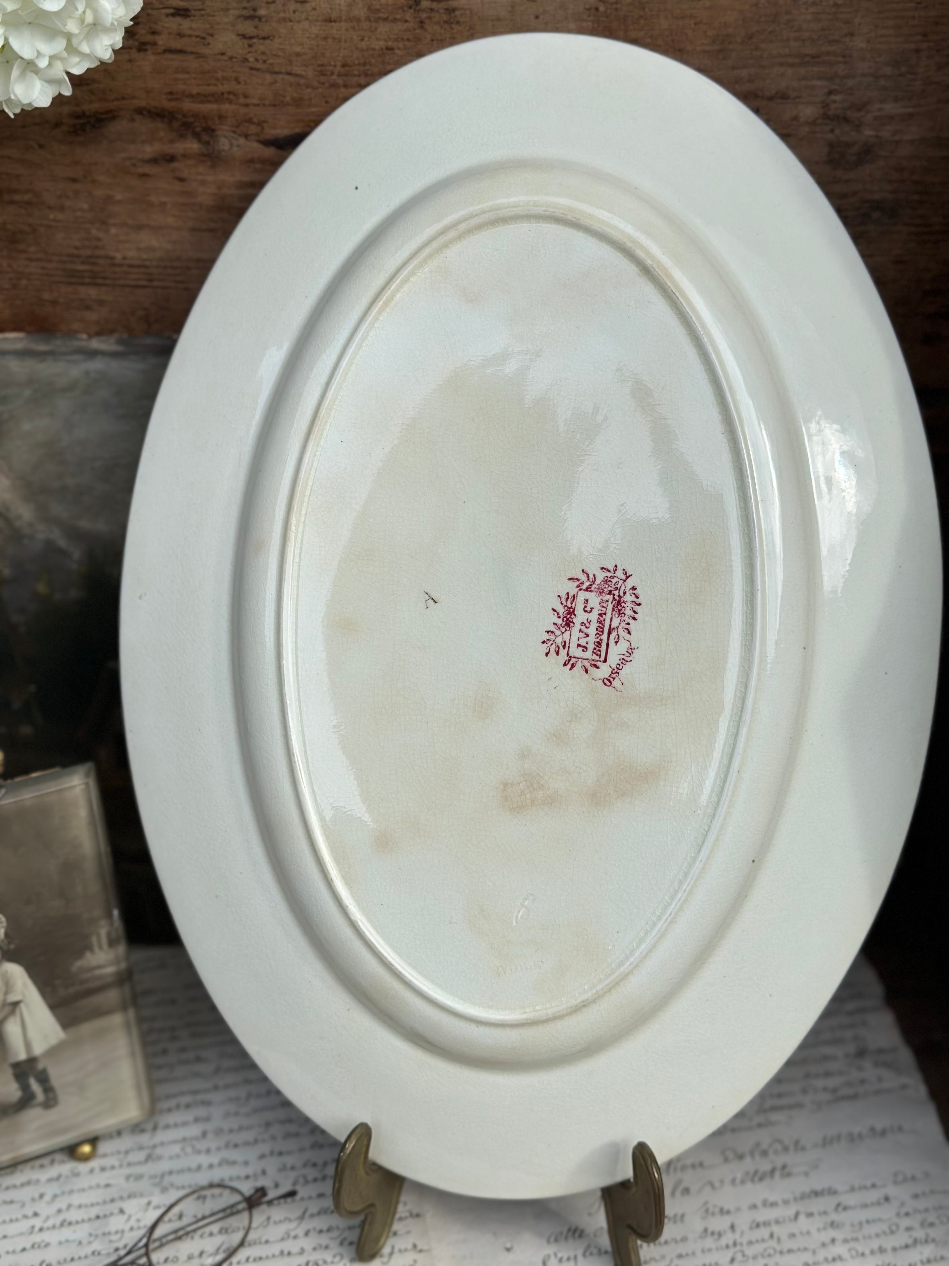 Plat ovale terre de fer Jules Vieillard Bordeaux modèle Oiseaux -1875