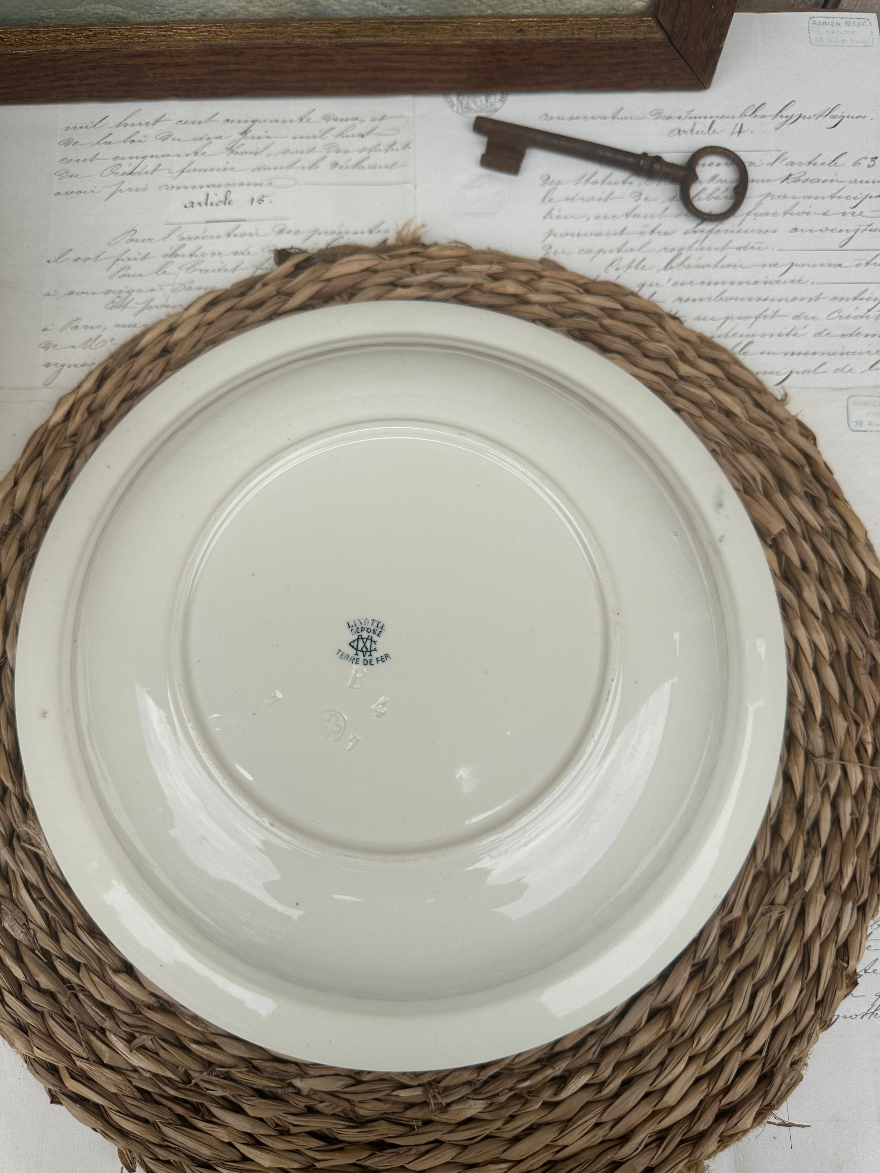 Plat creux Creil et Montereau modèle Linotte