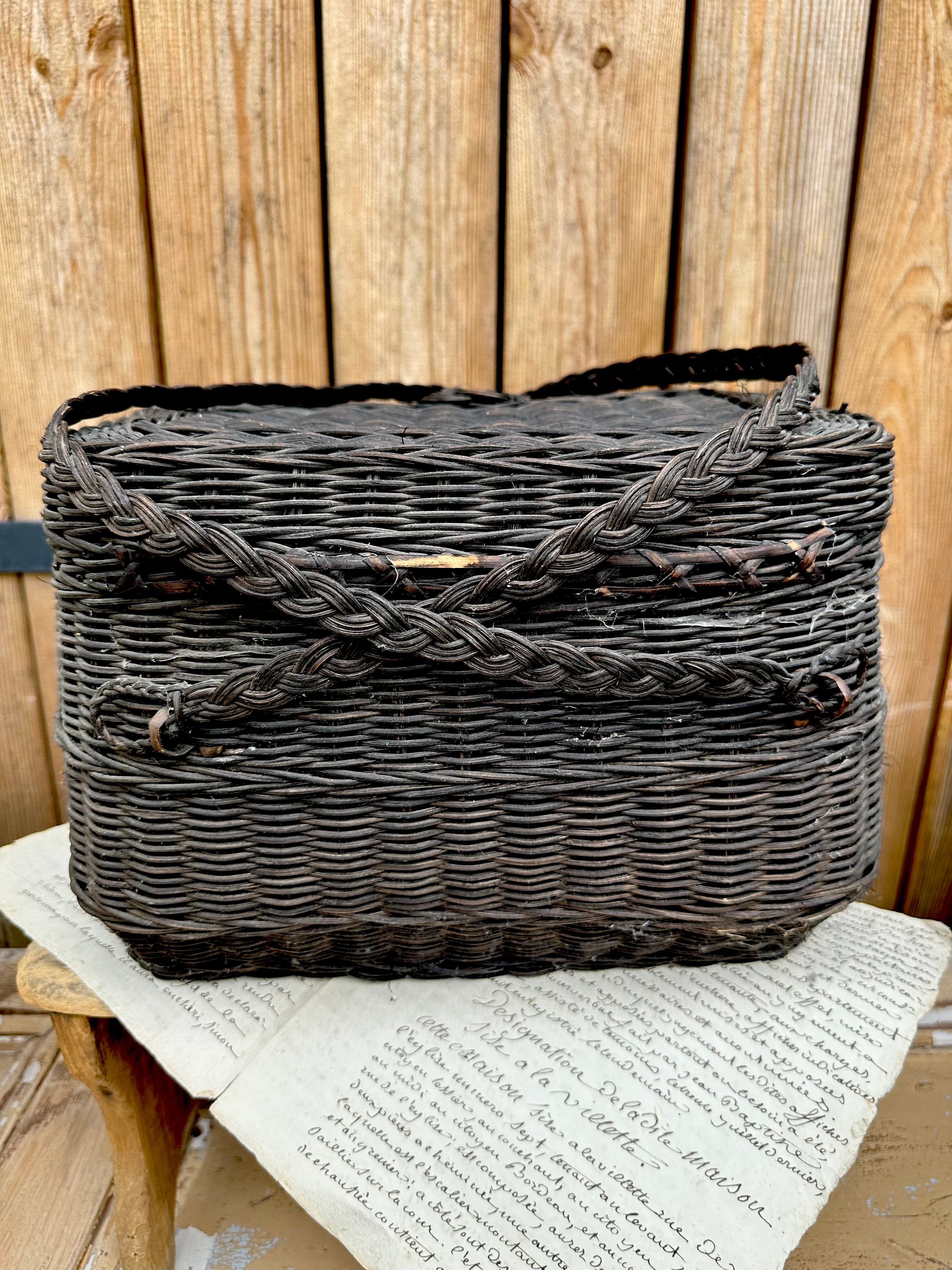 Paire de paniers en bois noirci fin XIXème