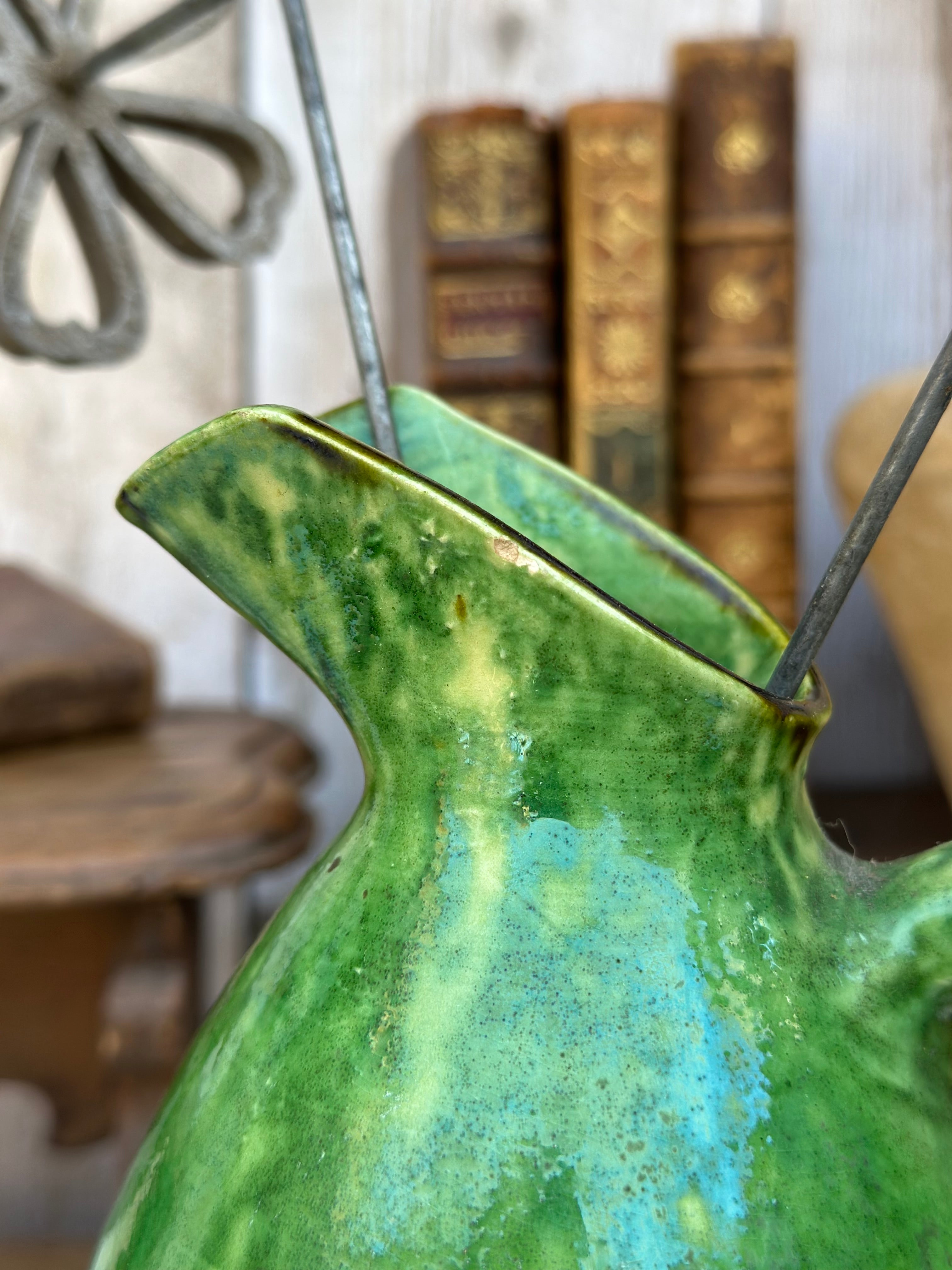 Pichet céramique émaillé vert Vallauris