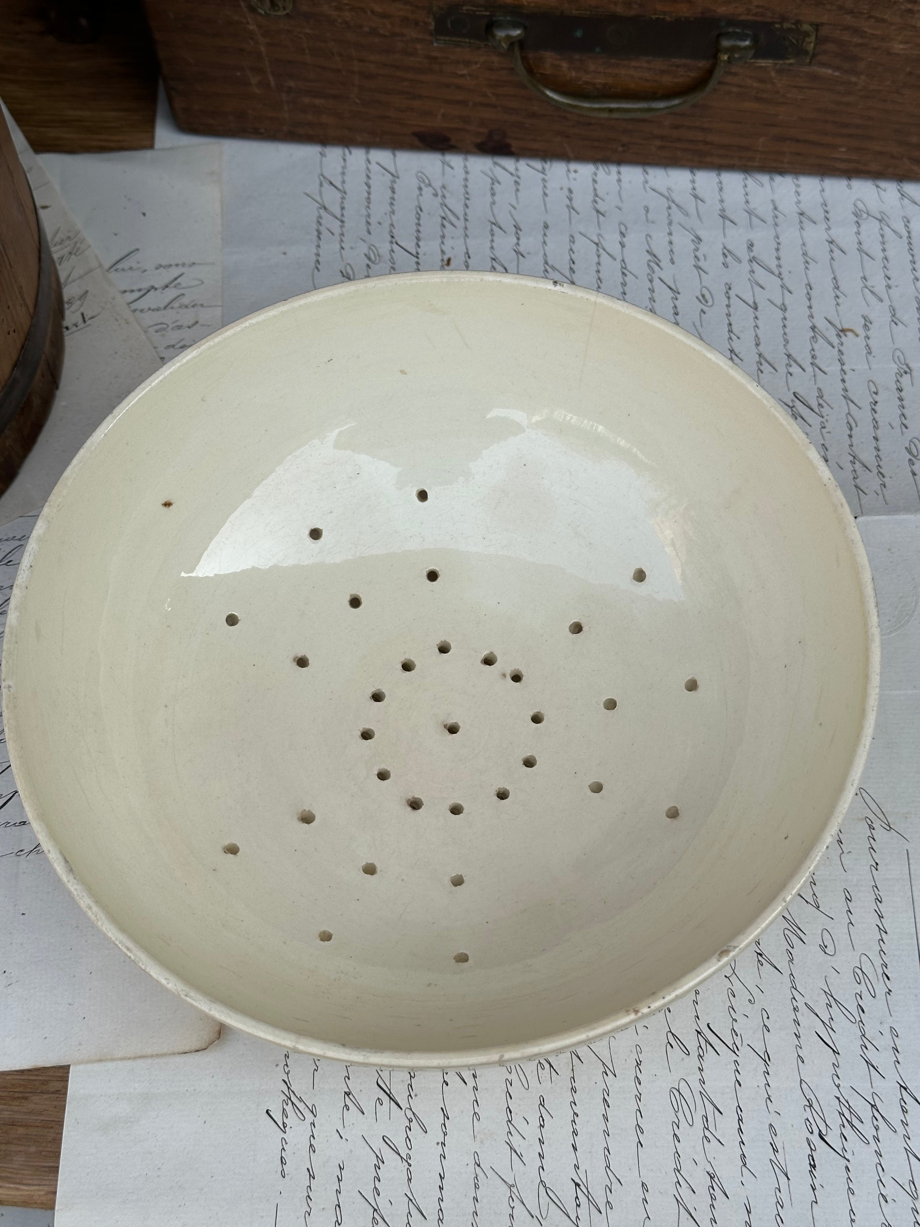 small colander dish Creil et Montereau HBCM