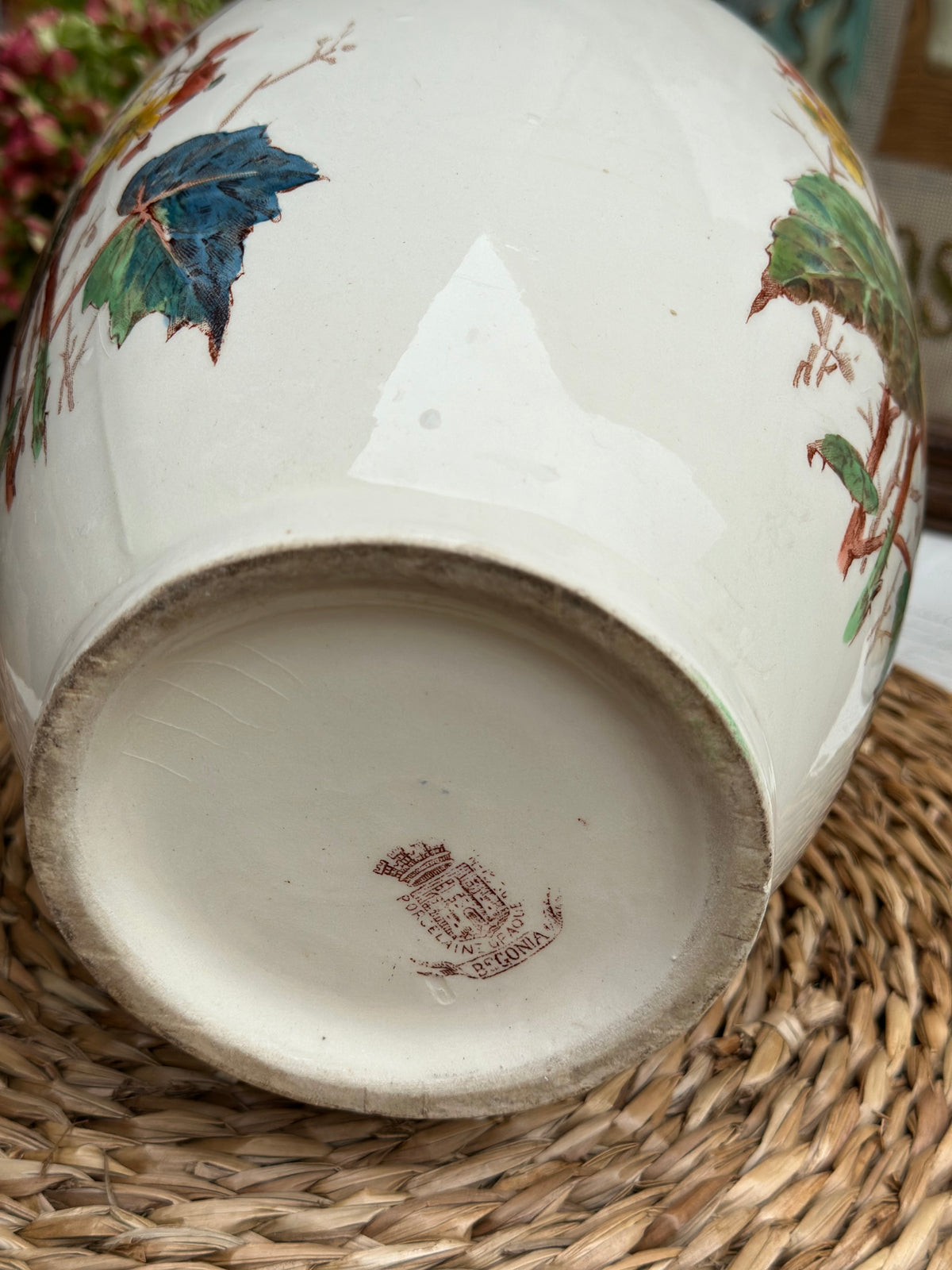Grand broc polychrome Gien modèle Bégonia