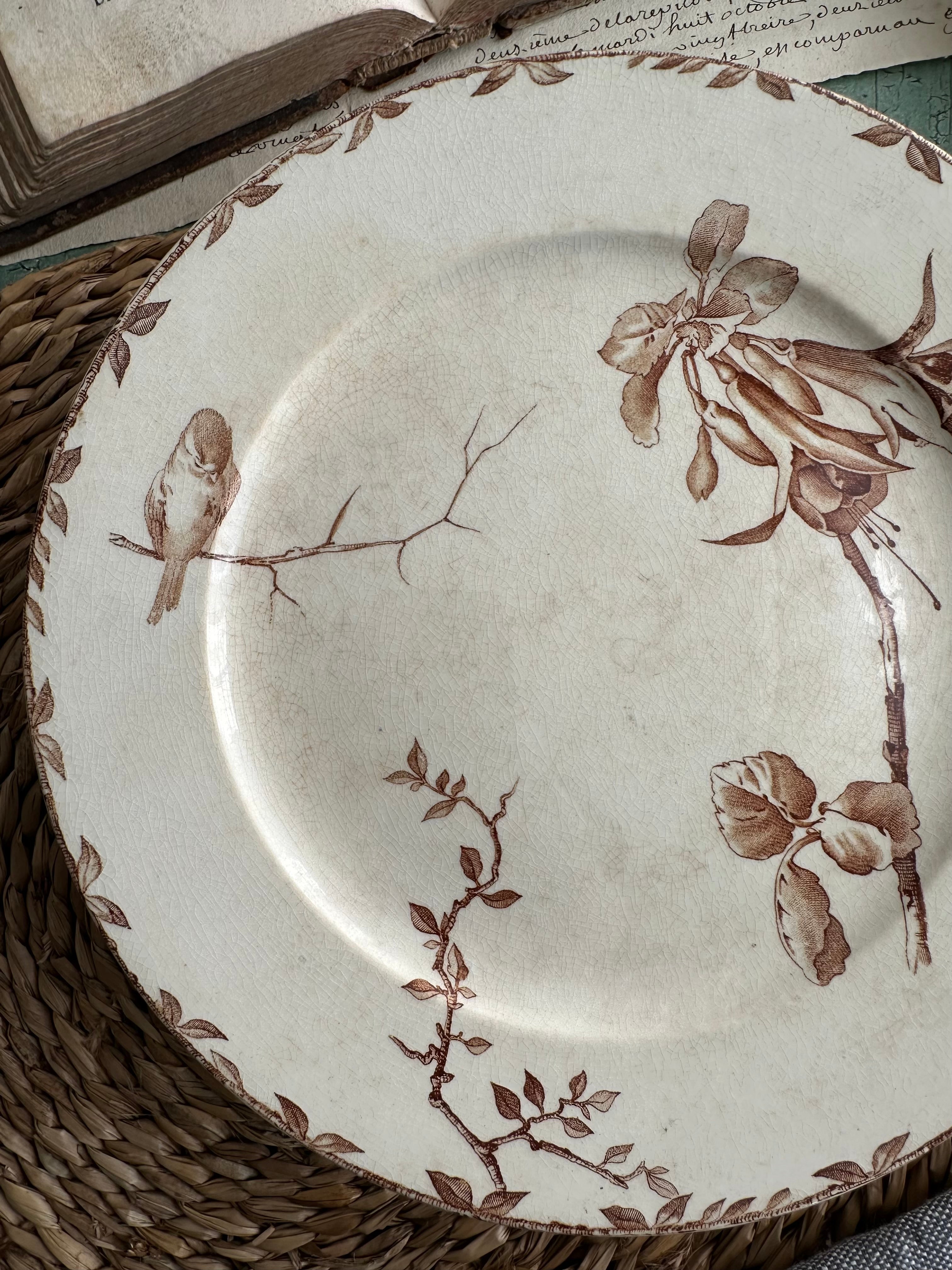 Plat piédouche Choisy le Roi modèle Oxford