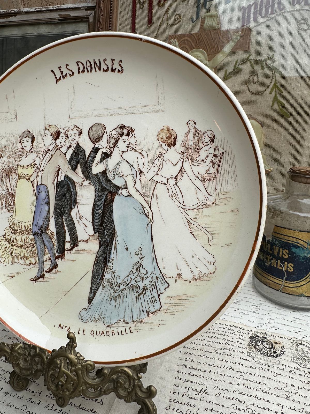 Assiette polychrome Creil et Montereau série Les Danses - Le Quadrille