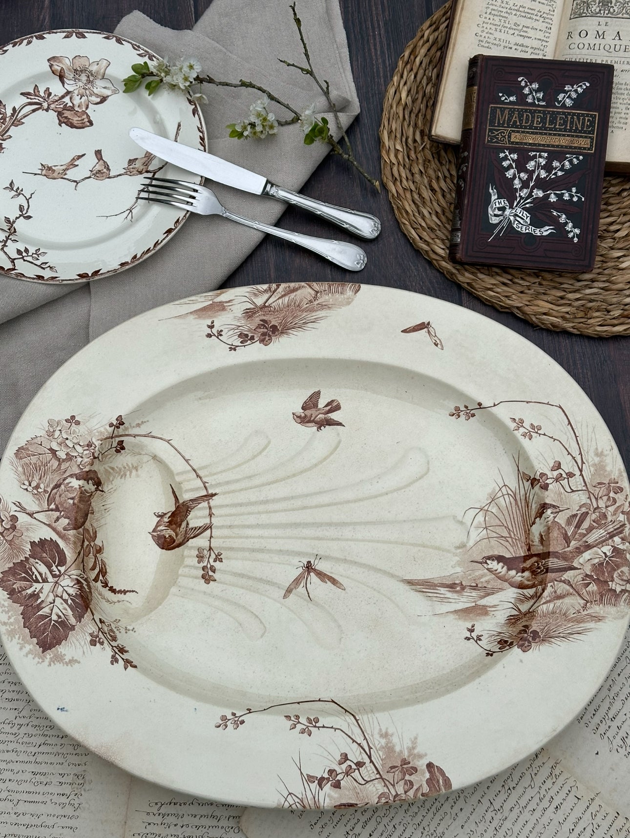 Grand plat Jules Vieillard Bordeaux modèle Oiseaux