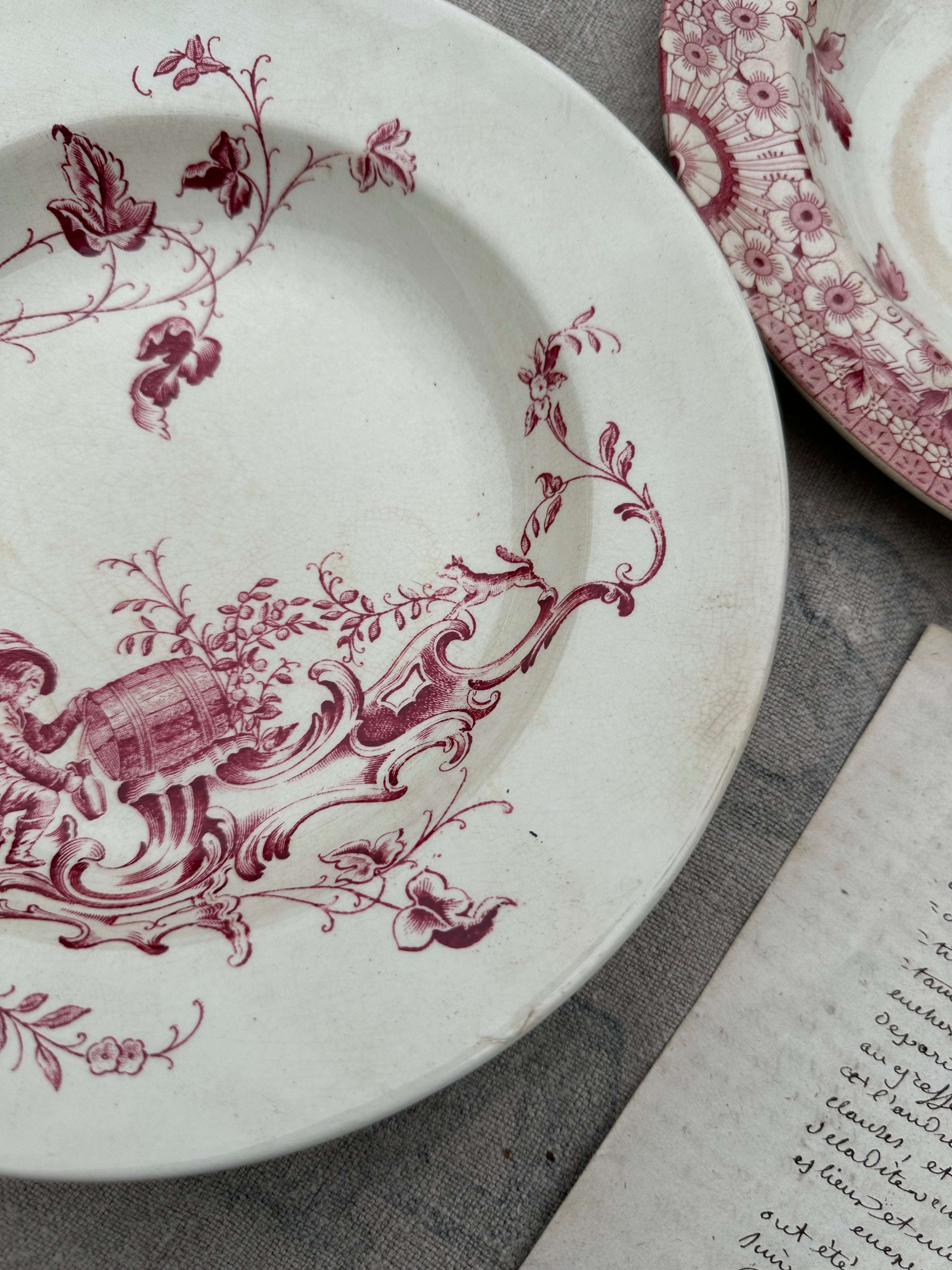 II. Set of 4 assorted deep plates