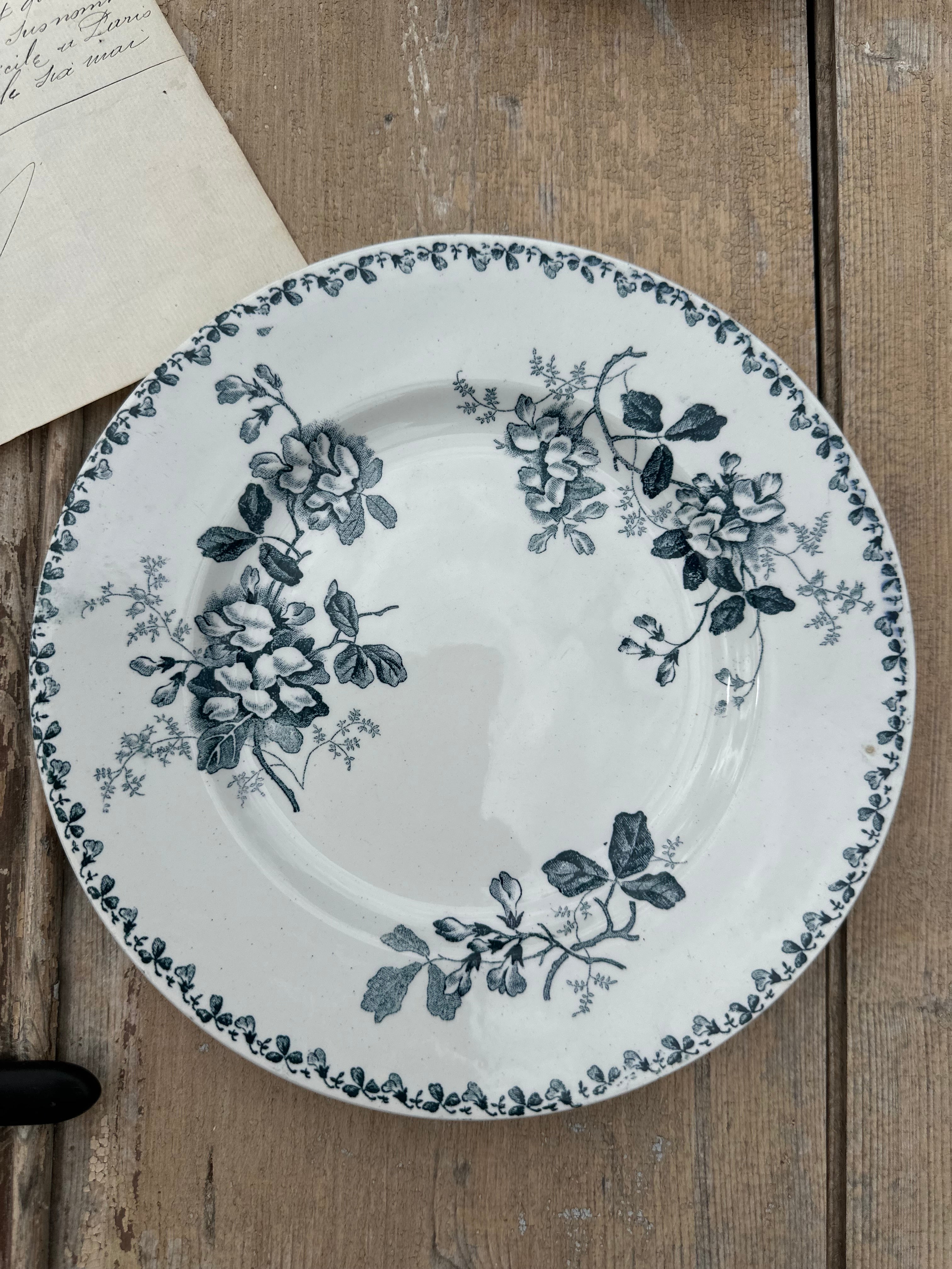 II. Set of 6 mismatched dinner plates