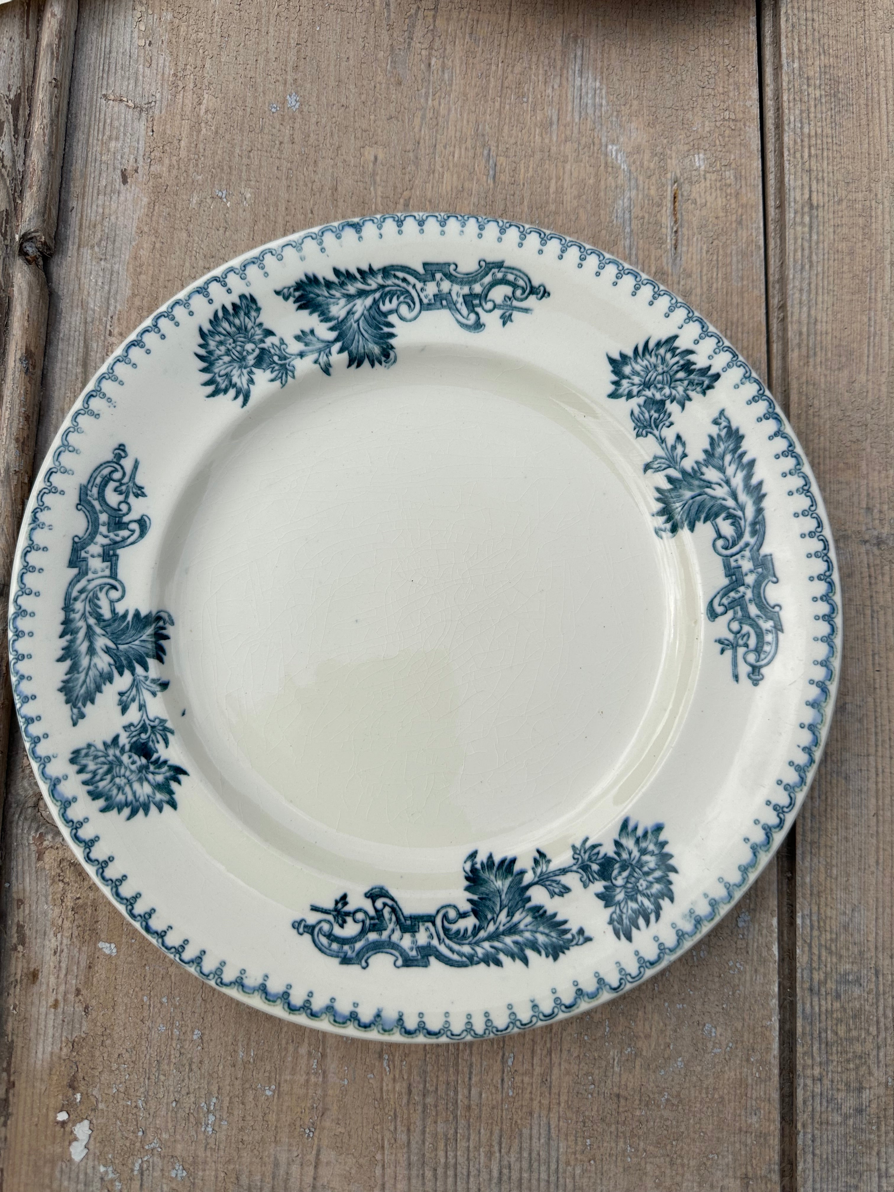 II. Set of 6 assorted dessert plates