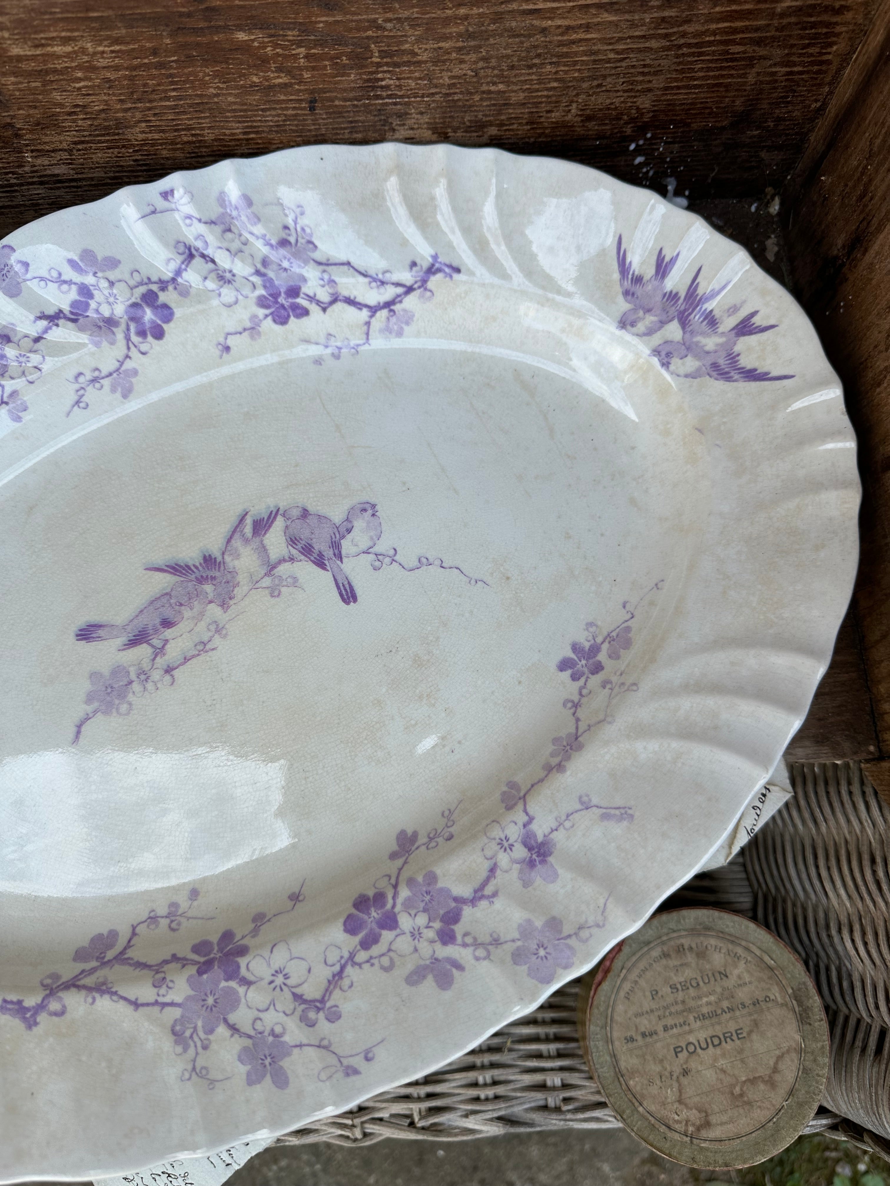 Reserved M - Longwy mauve dinnerware pieces