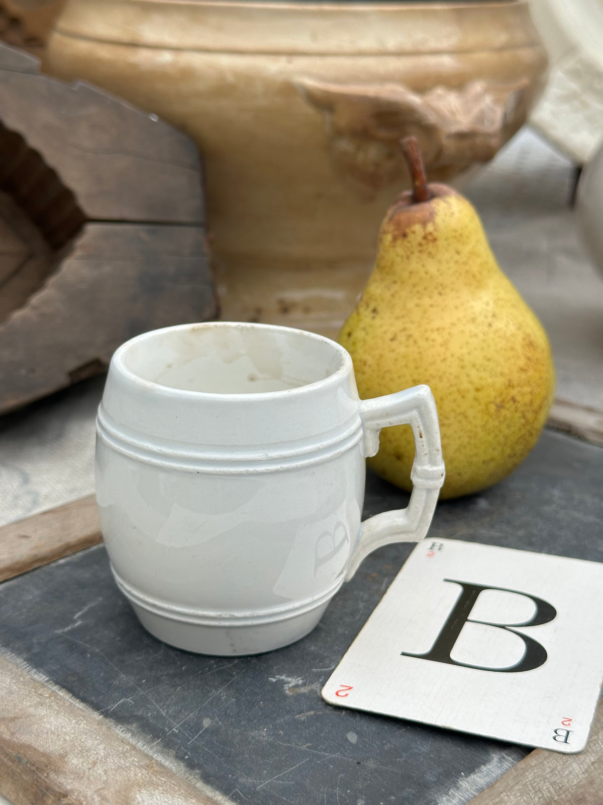 B. Pot à moutarde / tasse Sarreguemines