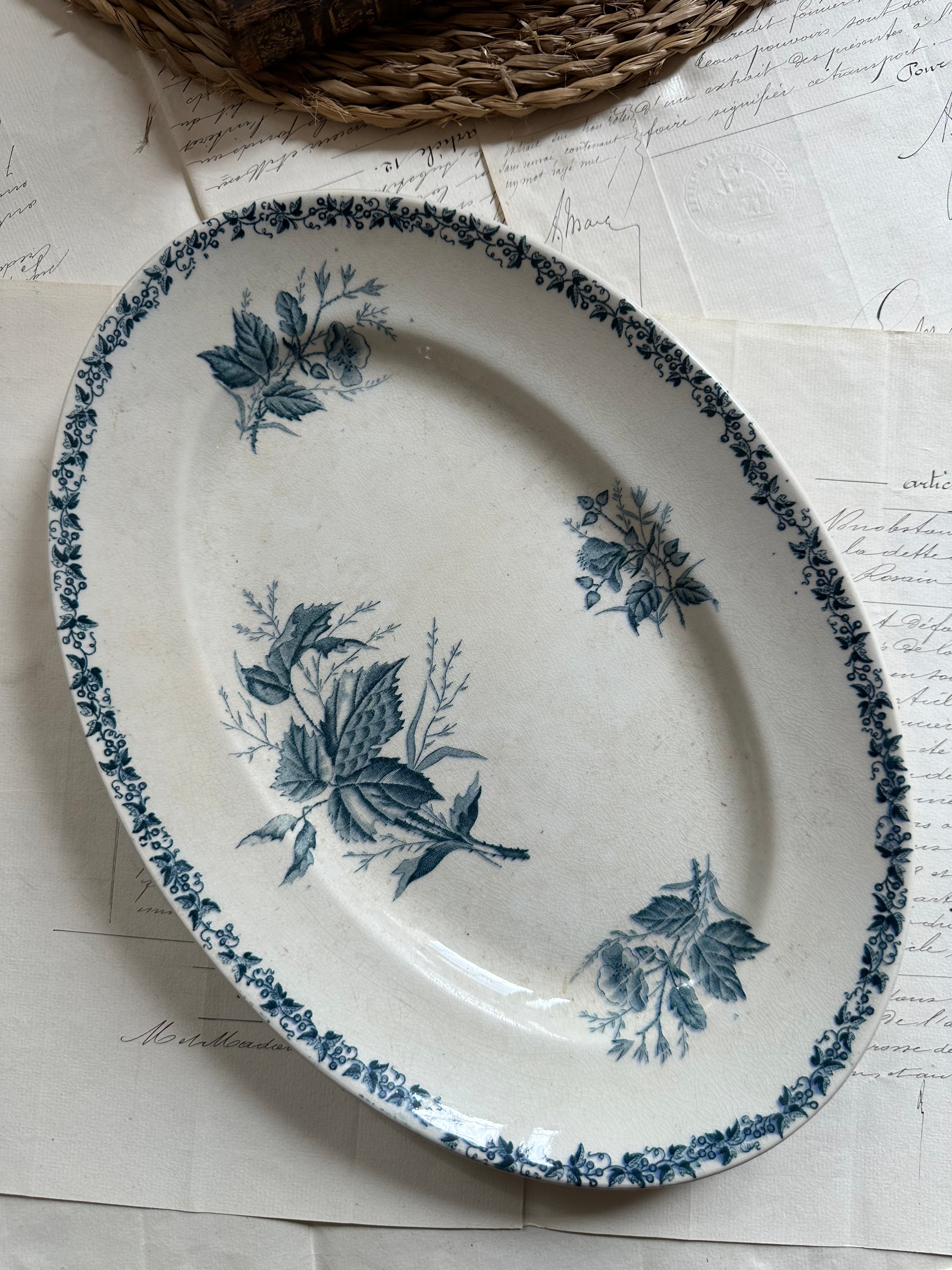 Ironstone oval dish Badonviller Mûres pattern