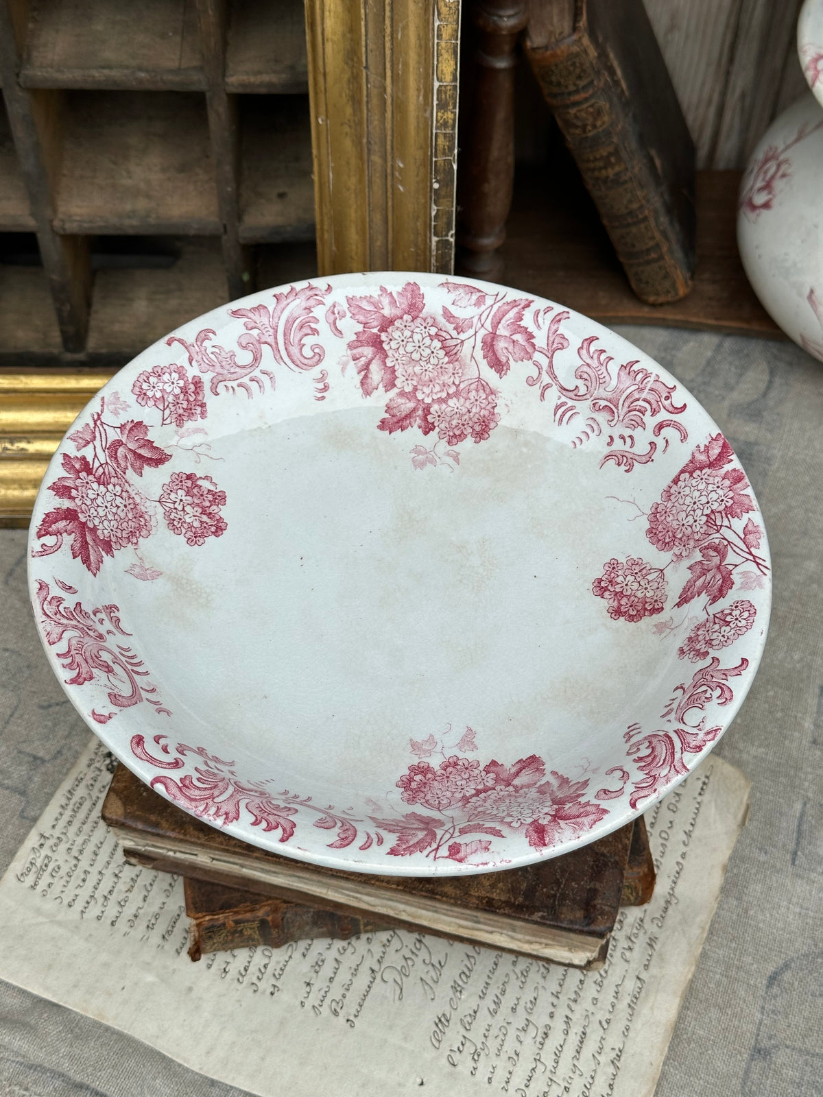 St. Amand Compote Bowl, "Boule de Neige" pattern