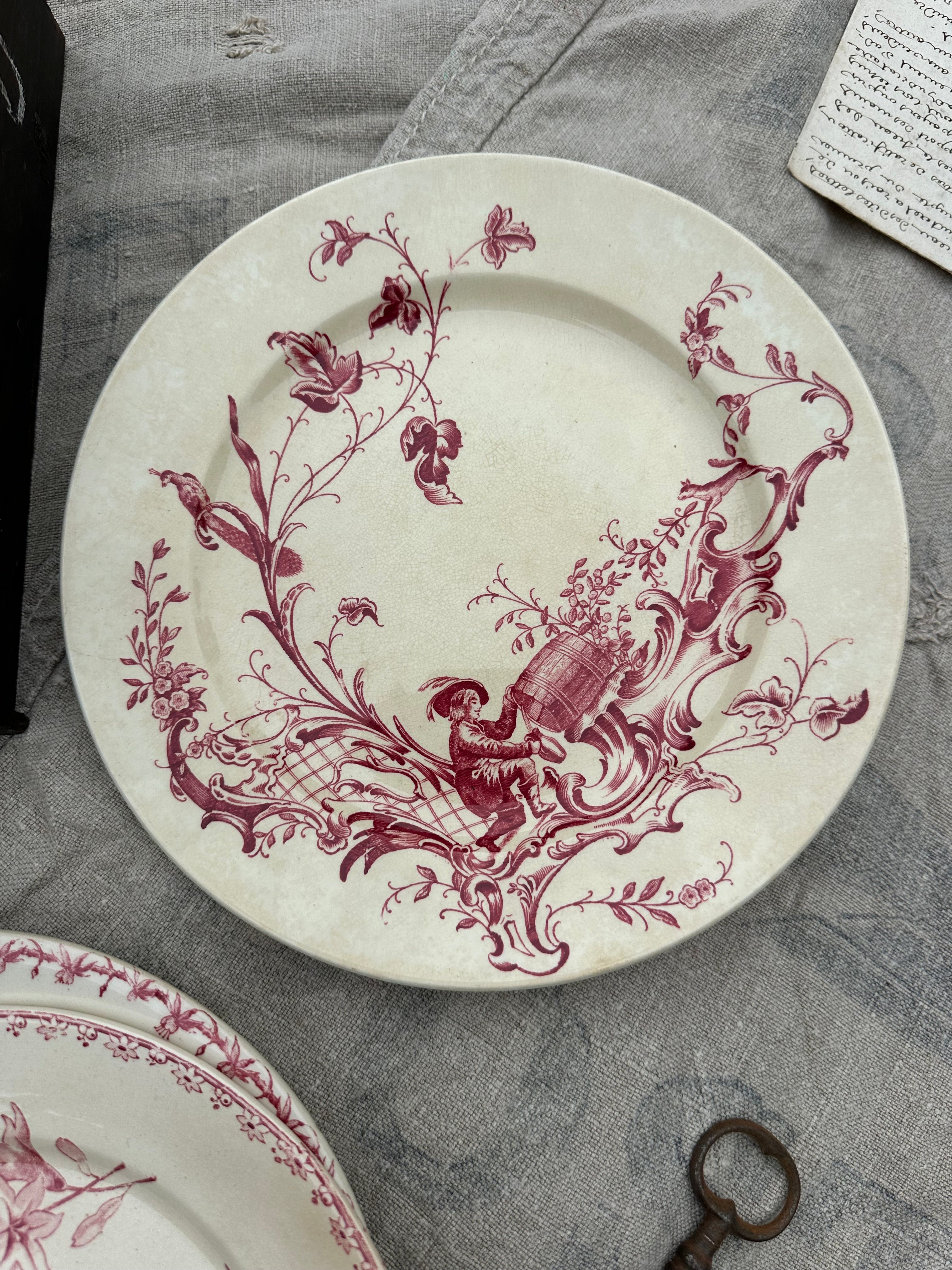 I. Set of 6 mismatched dinner plates