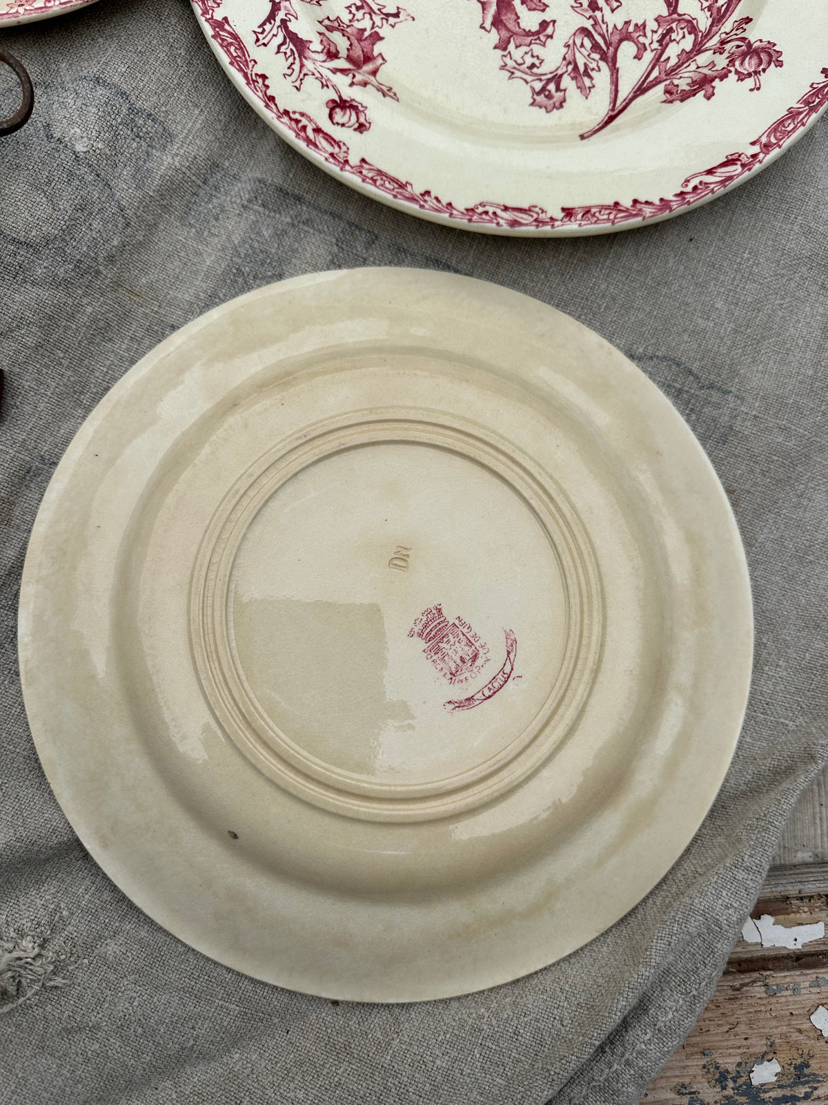 I. Set of 6 mismatched dinner plates