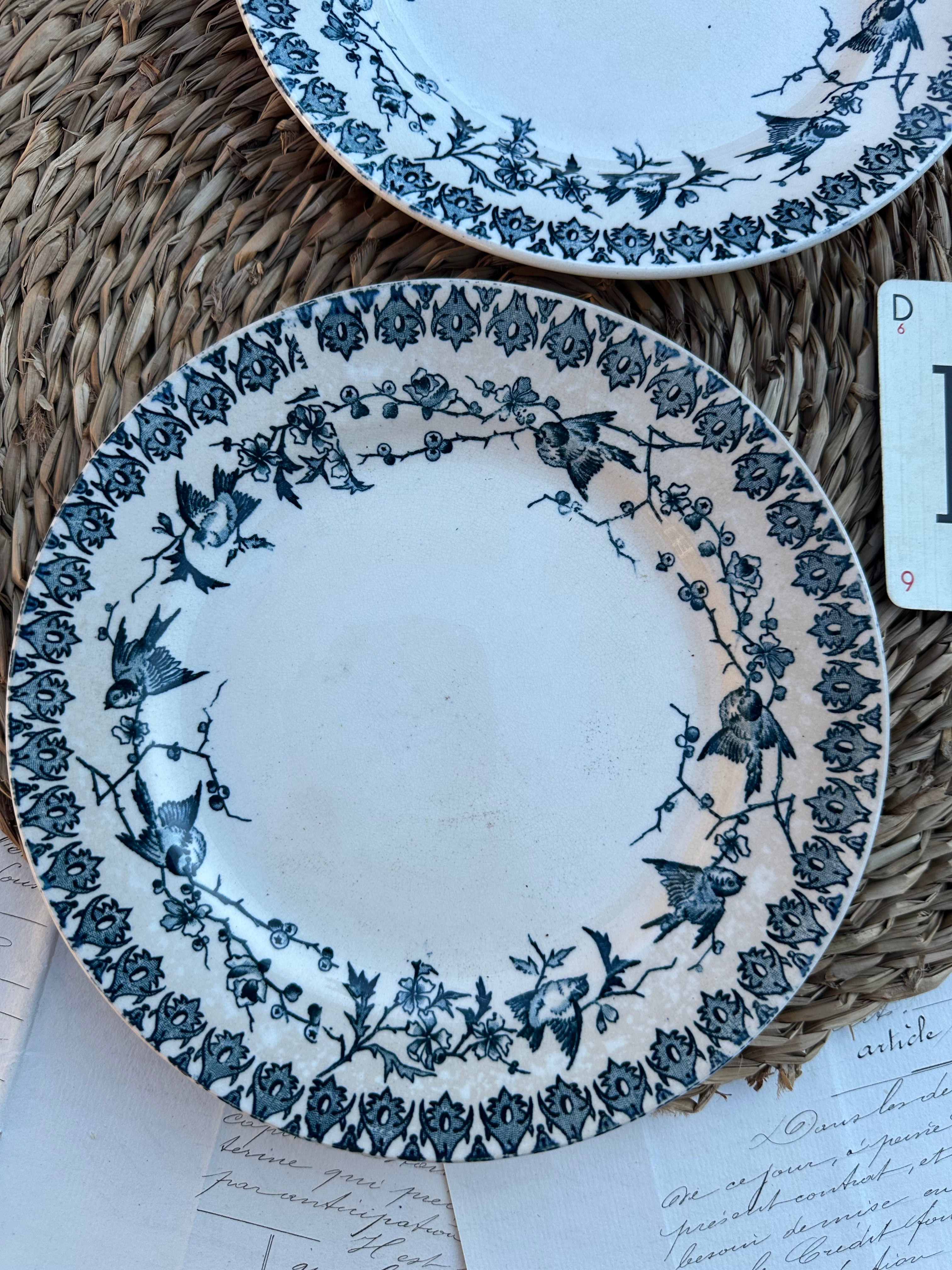 D. Duo d'assiettes à dessert Choisy le Roi modèle Lyonnais