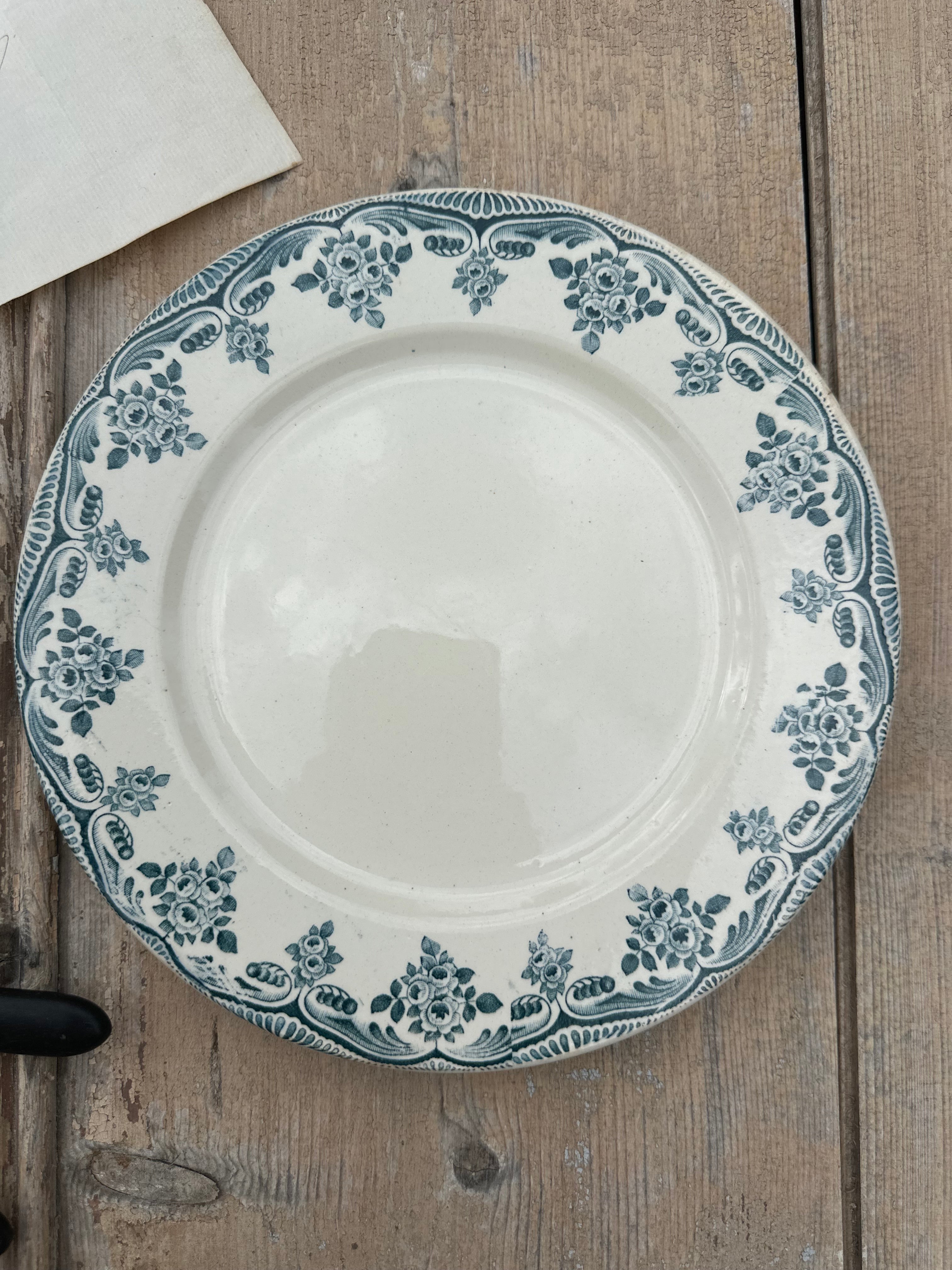 II. Set of 6 mismatched dinner plates