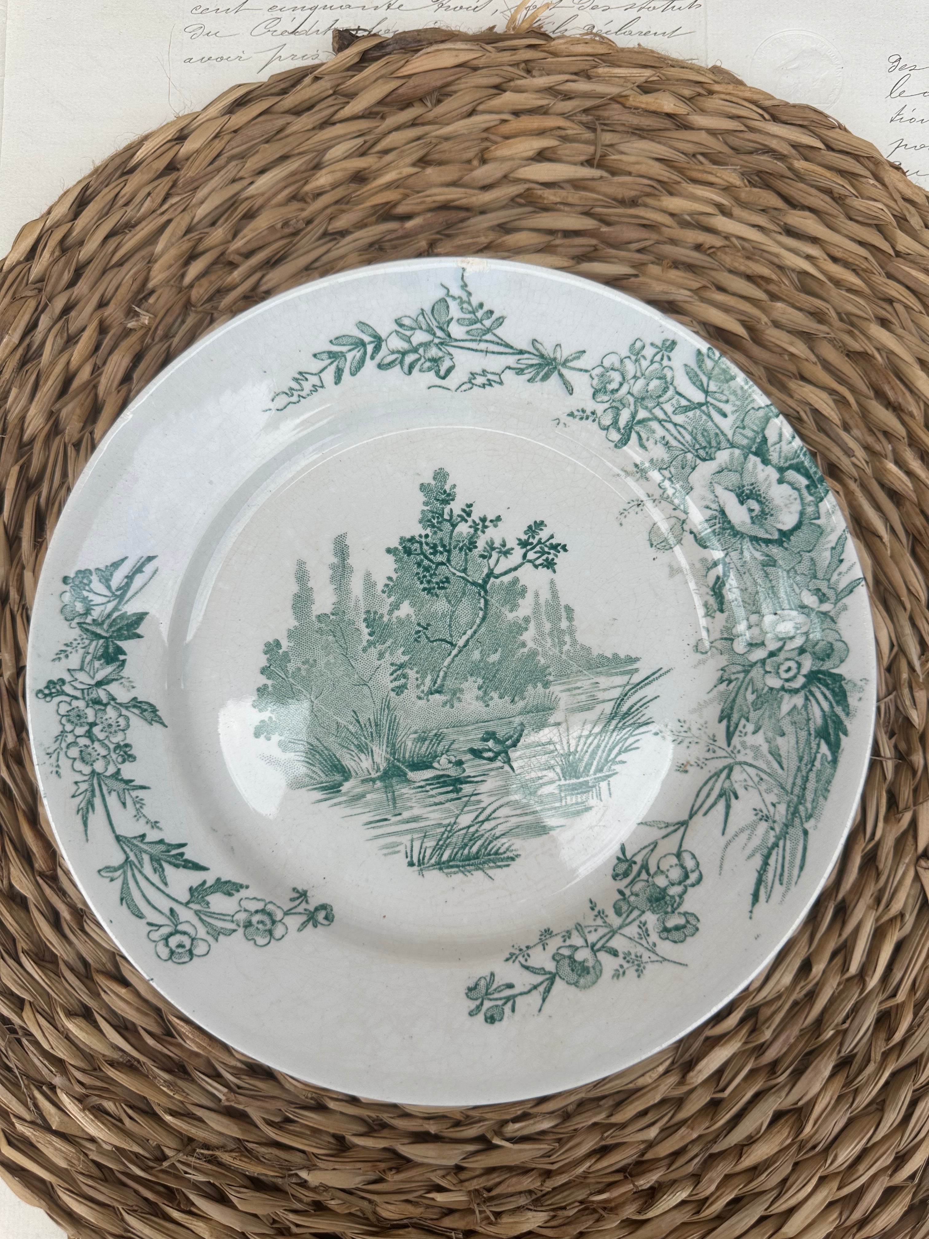 Assiette à dessert Pexonne modèle Champêtre, imparfaite
