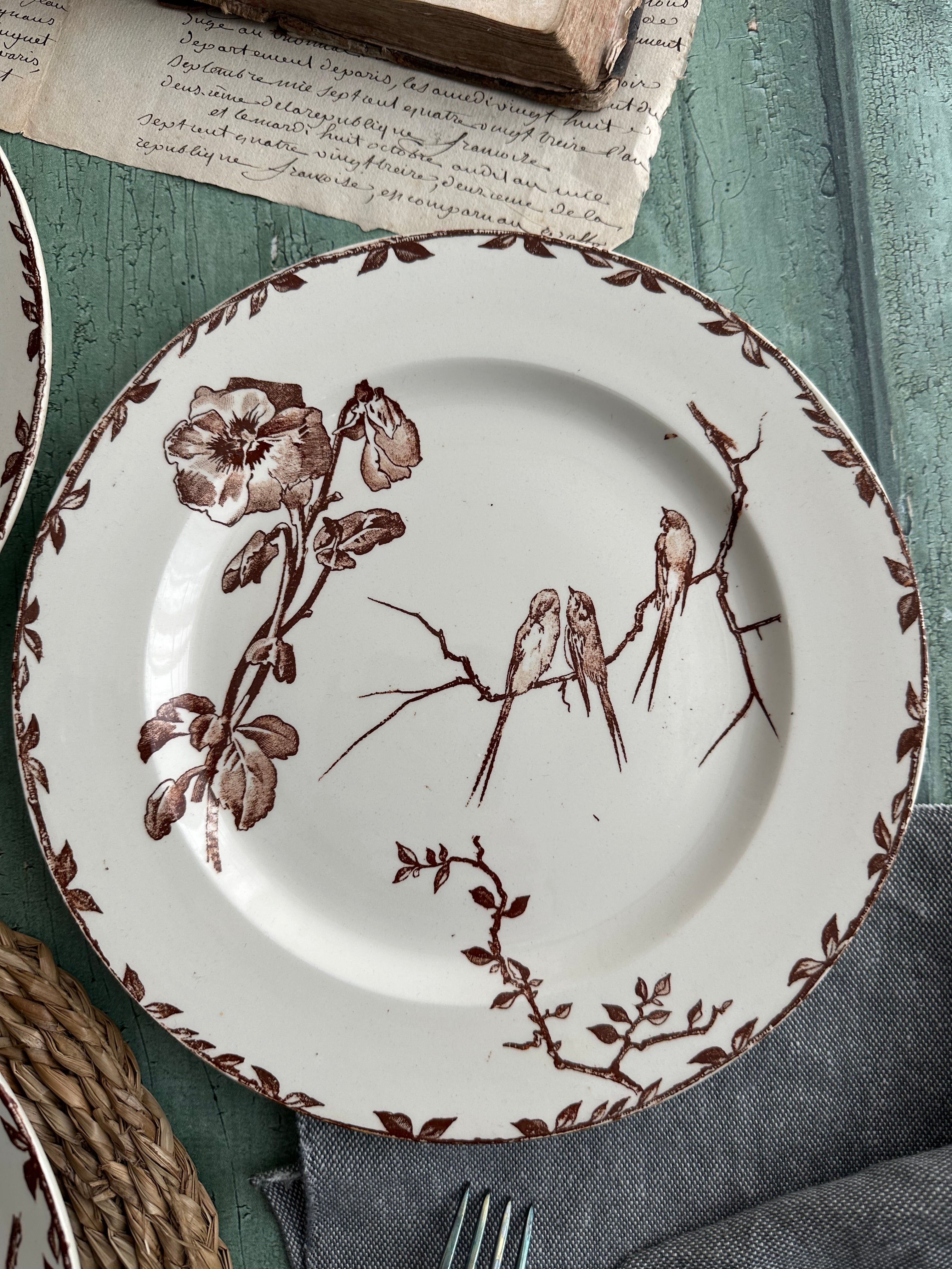 Set of 3 Choisy le Roi Oxford dinner plates