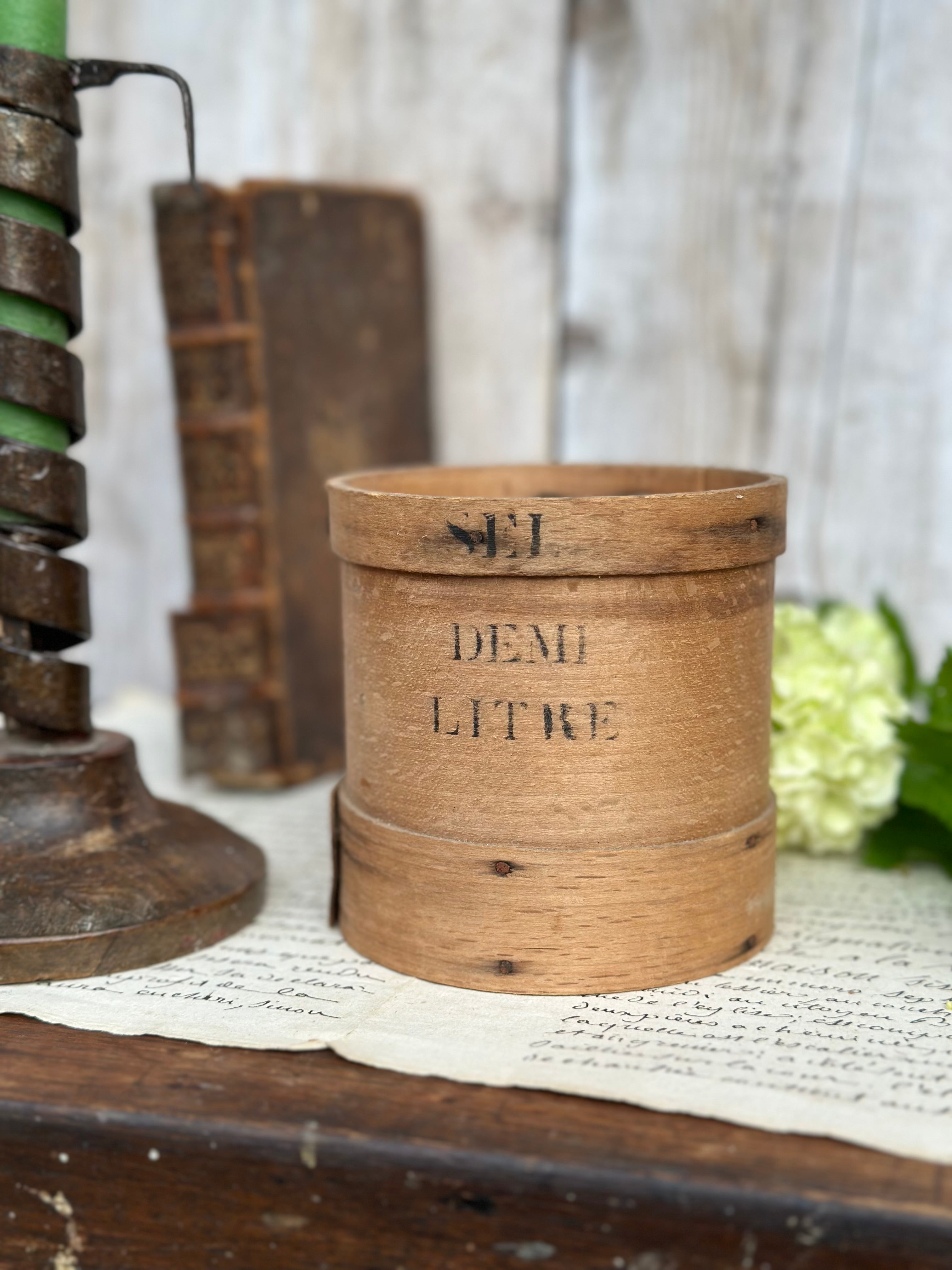 Mesure à grains en bois - demi litre