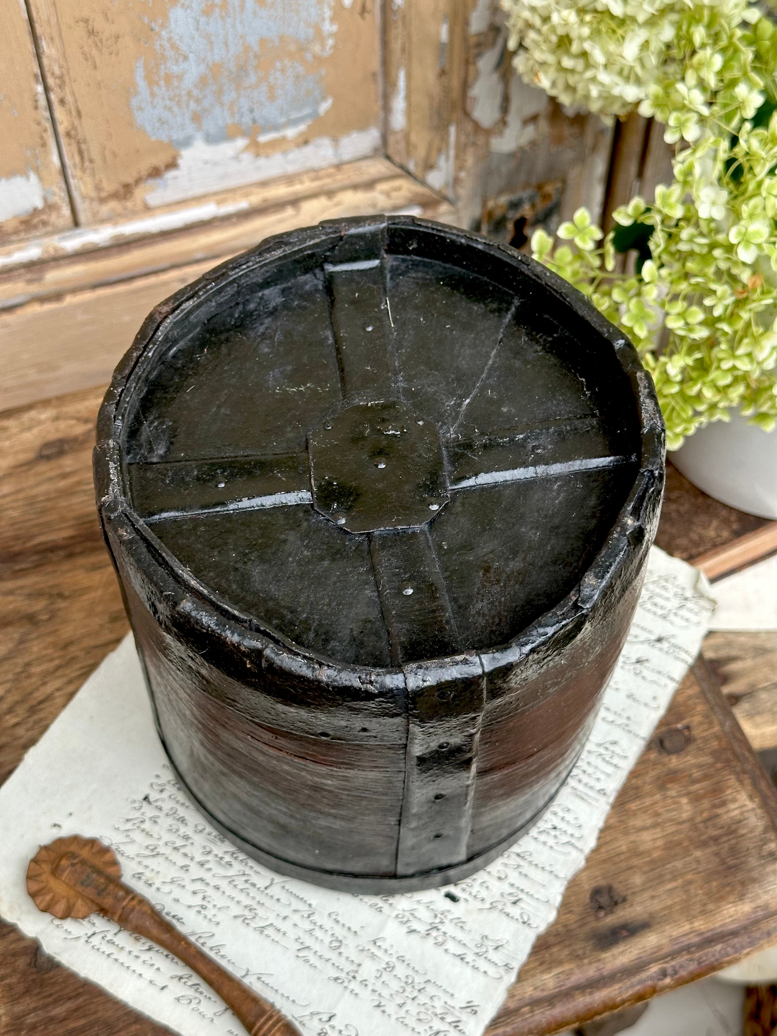 Grande mesure à grains en bois - 16cm