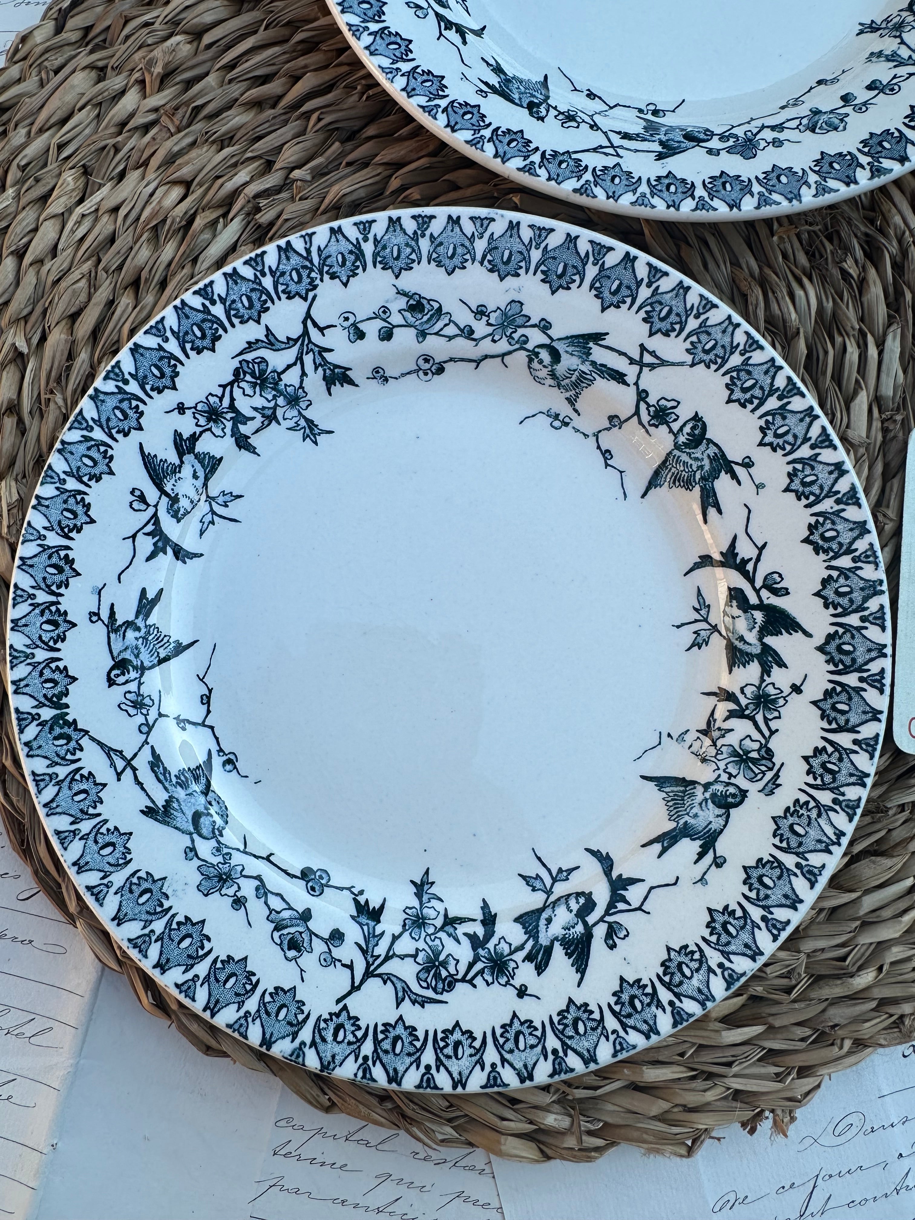 A. Duo d'assiettes à dessert Choisy le Roi modèle Lyonnais