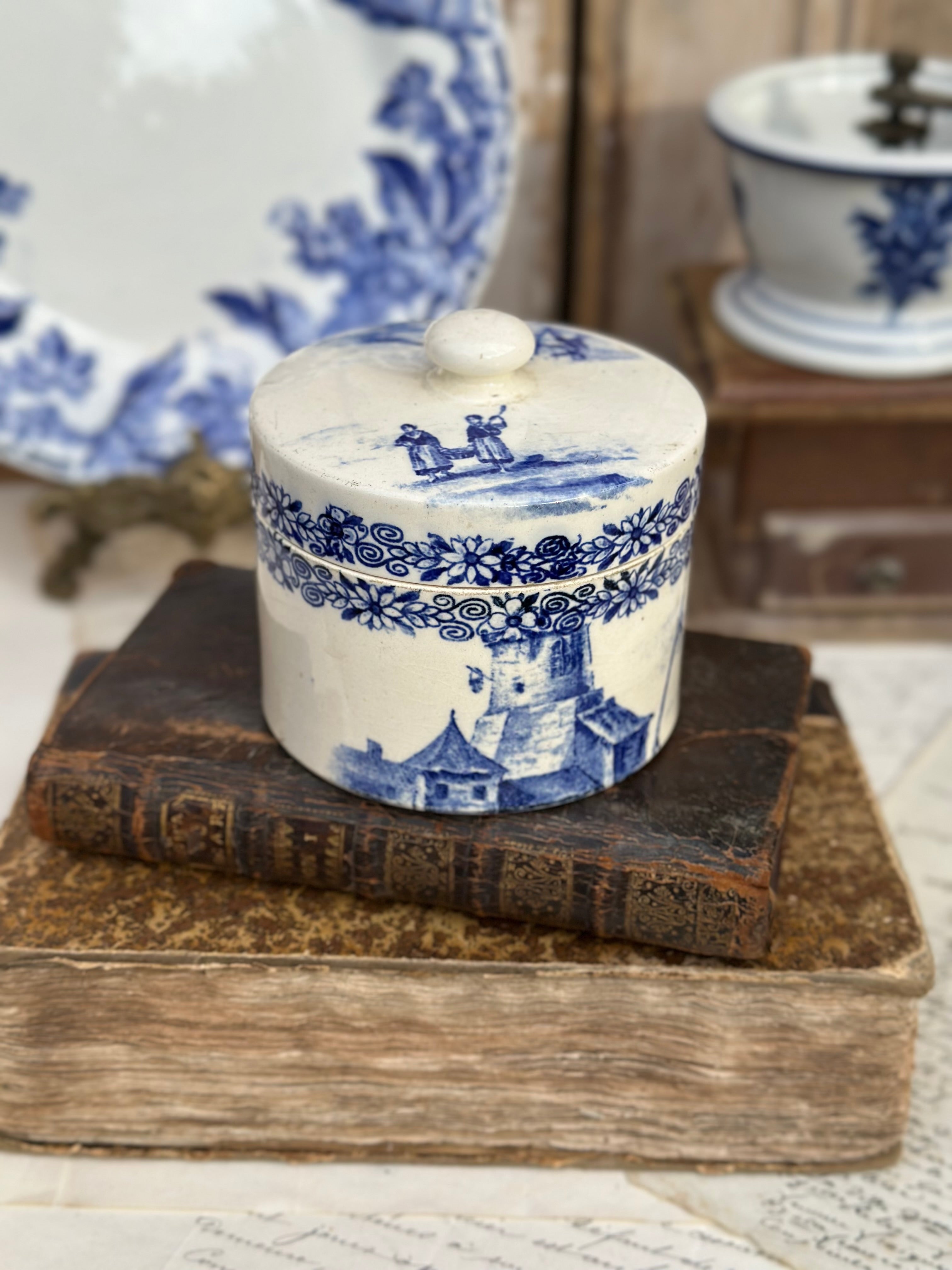 Rare boîte à poudre Choisy le Roi XIXème