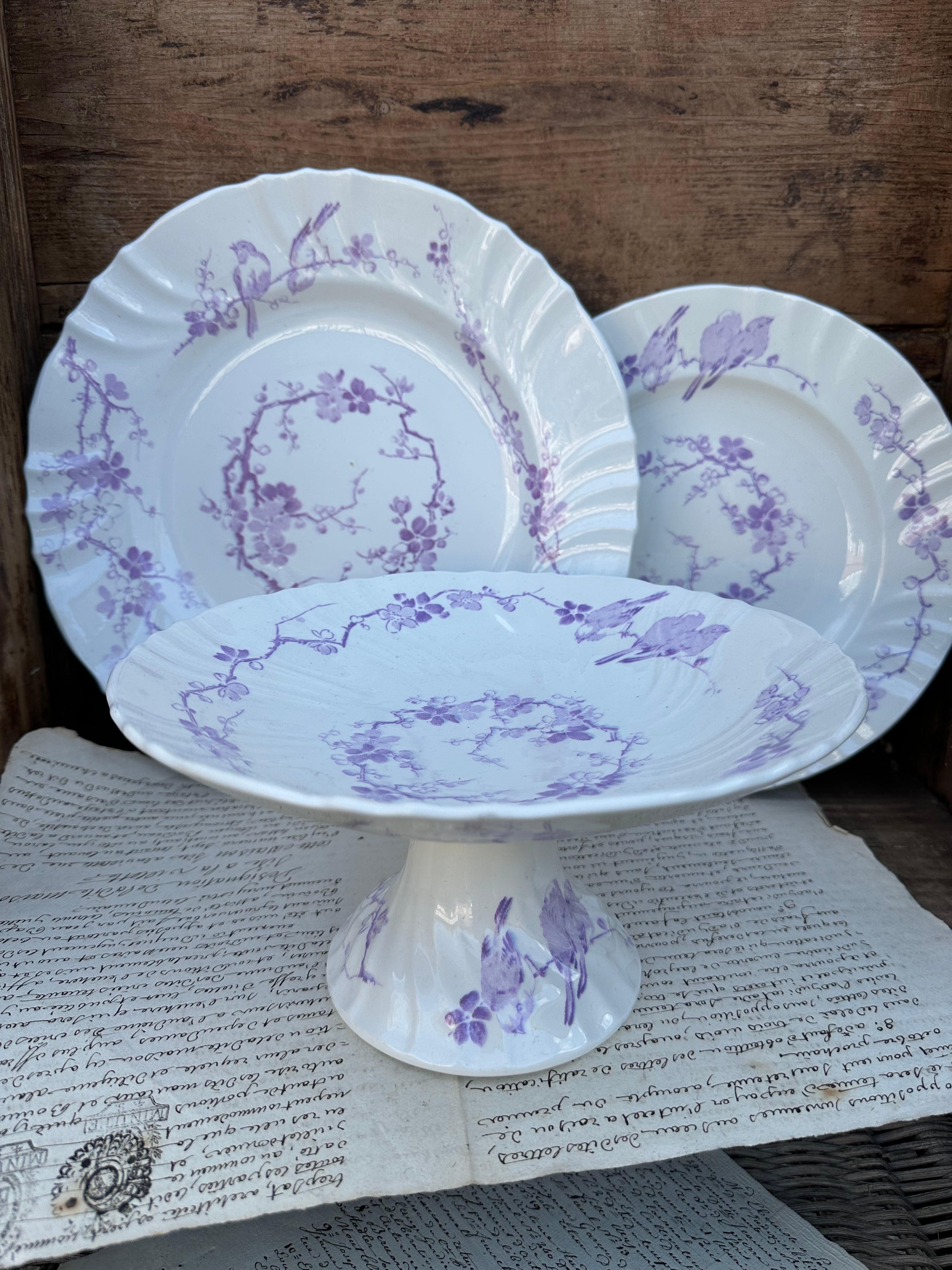 Reserved M - Longwy mauve dinnerware pieces