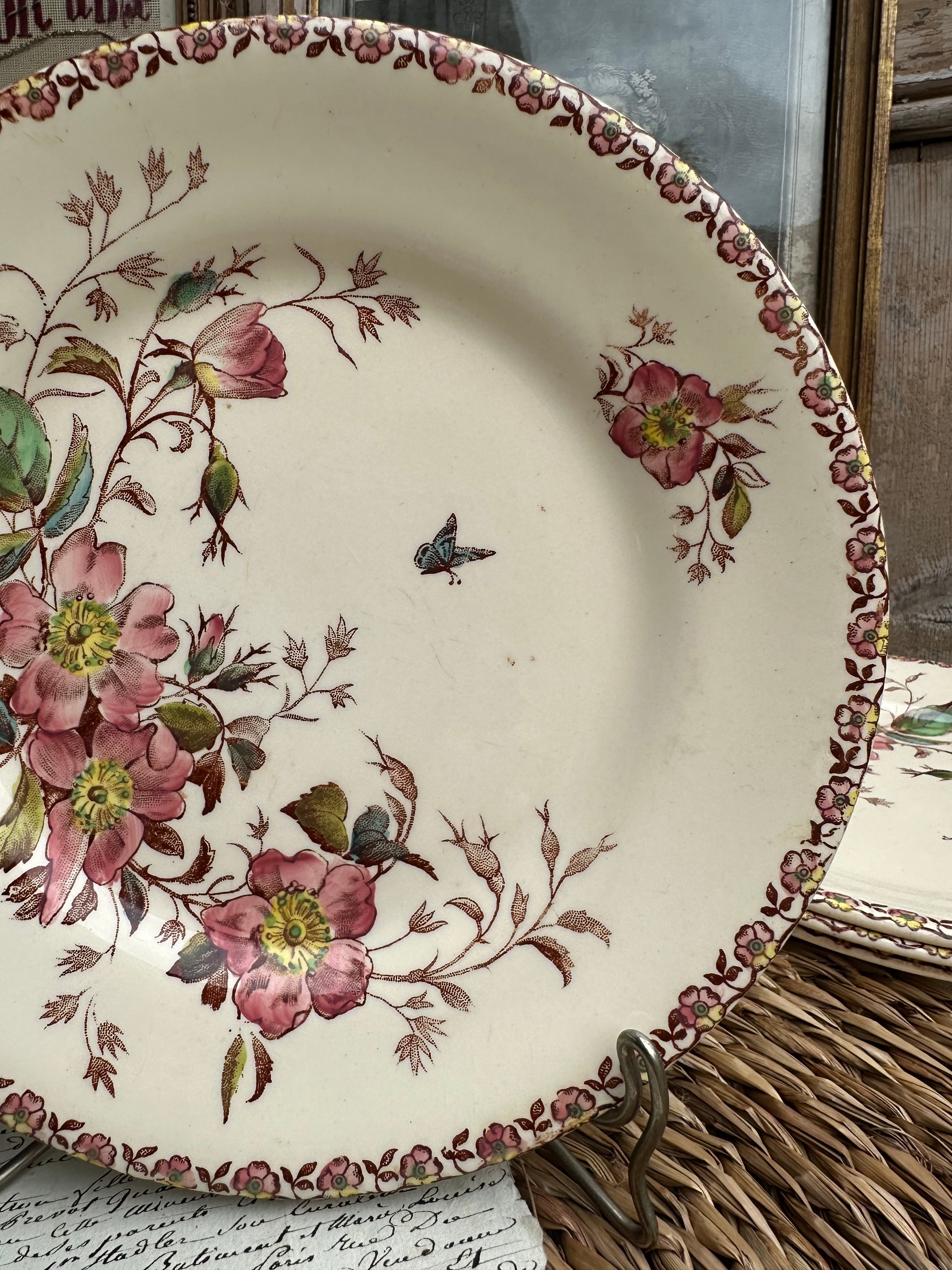 C. Assiette à dessert polychrome Gien modèle Mai